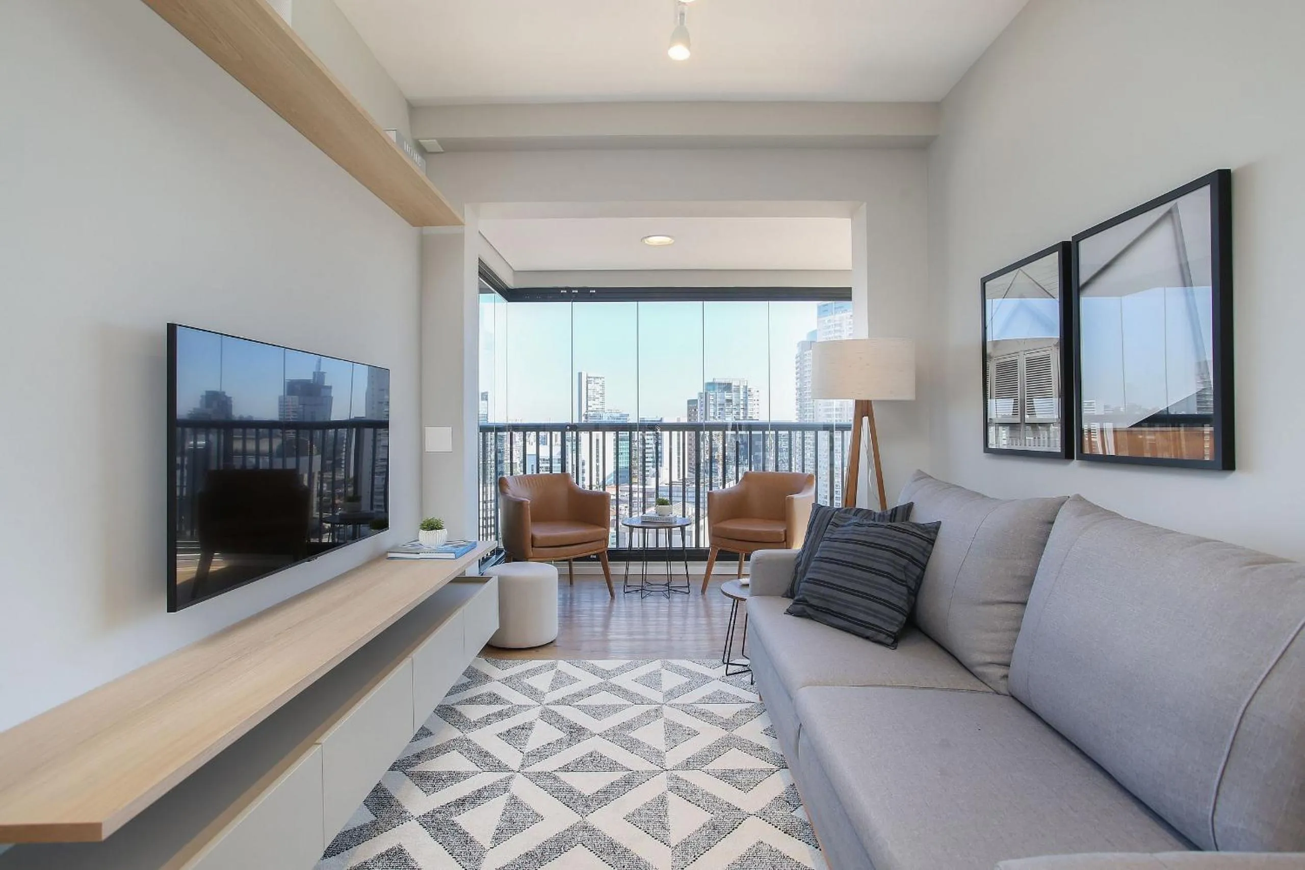 Seating area in Expand Pinheiros