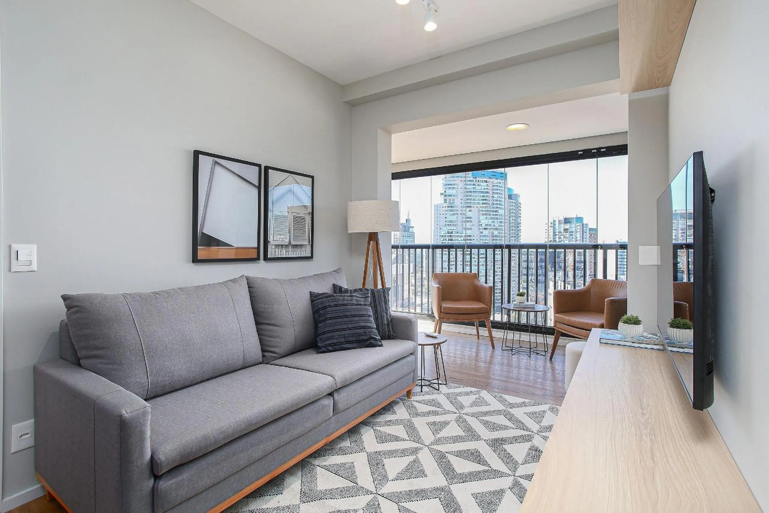 Seating area in Expand Pinheiros