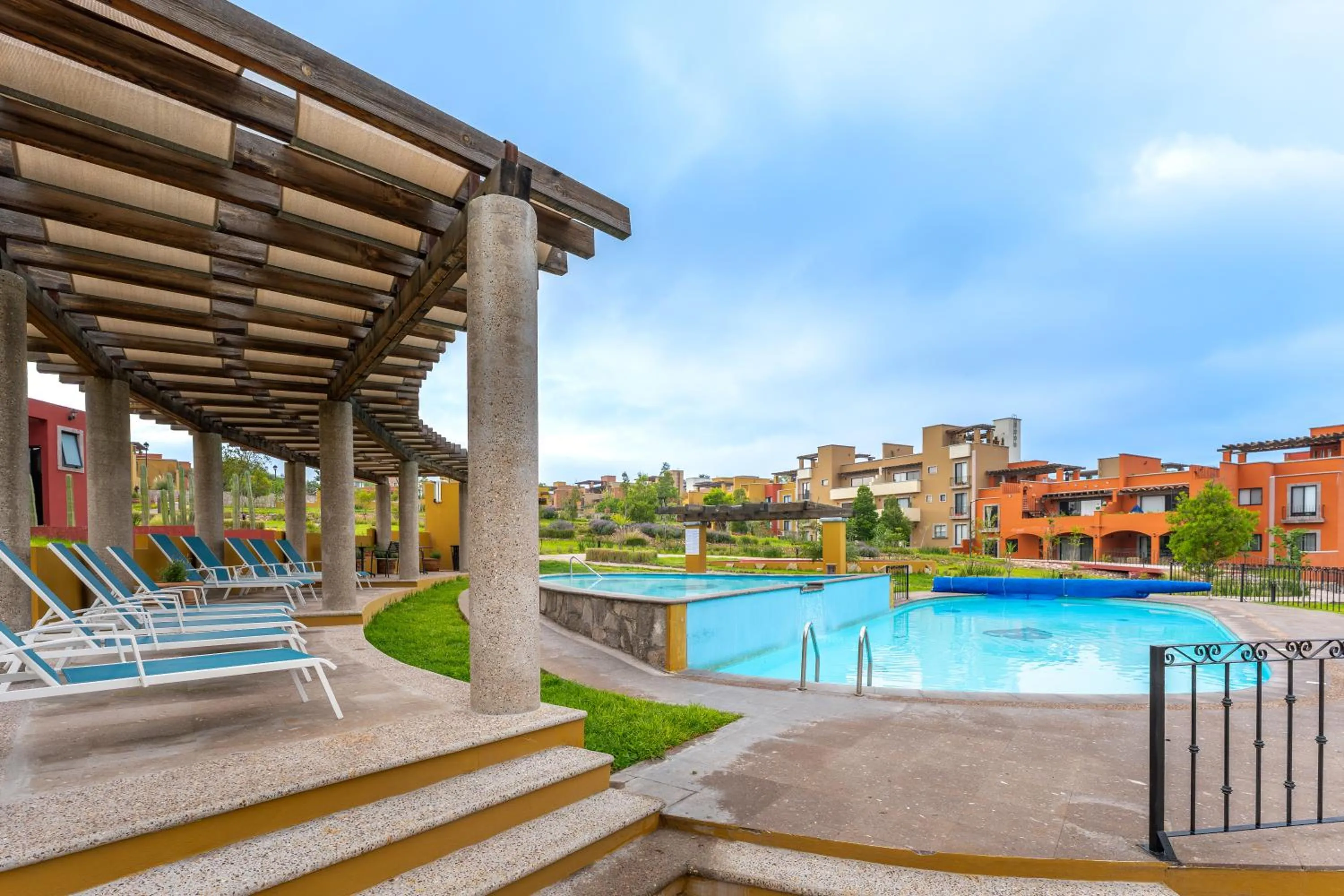 Swimming pool in Krystal Grand Residences & Villas San Miguel de Allende