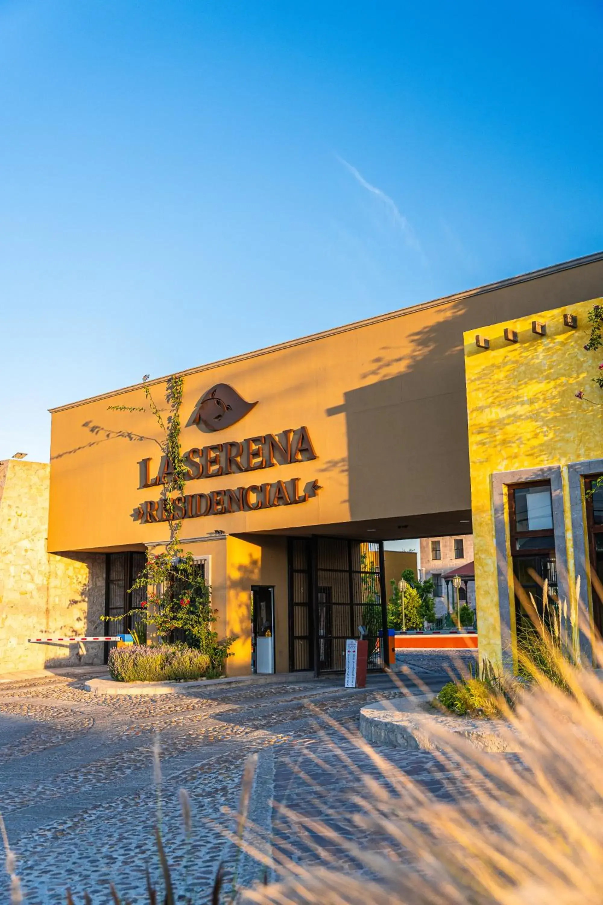 Facade/entrance in Krystal Grand Residences & Villas San Miguel de Allende Facade/entrance in Krystal Grand Residences & Villas San Miguel de Allende