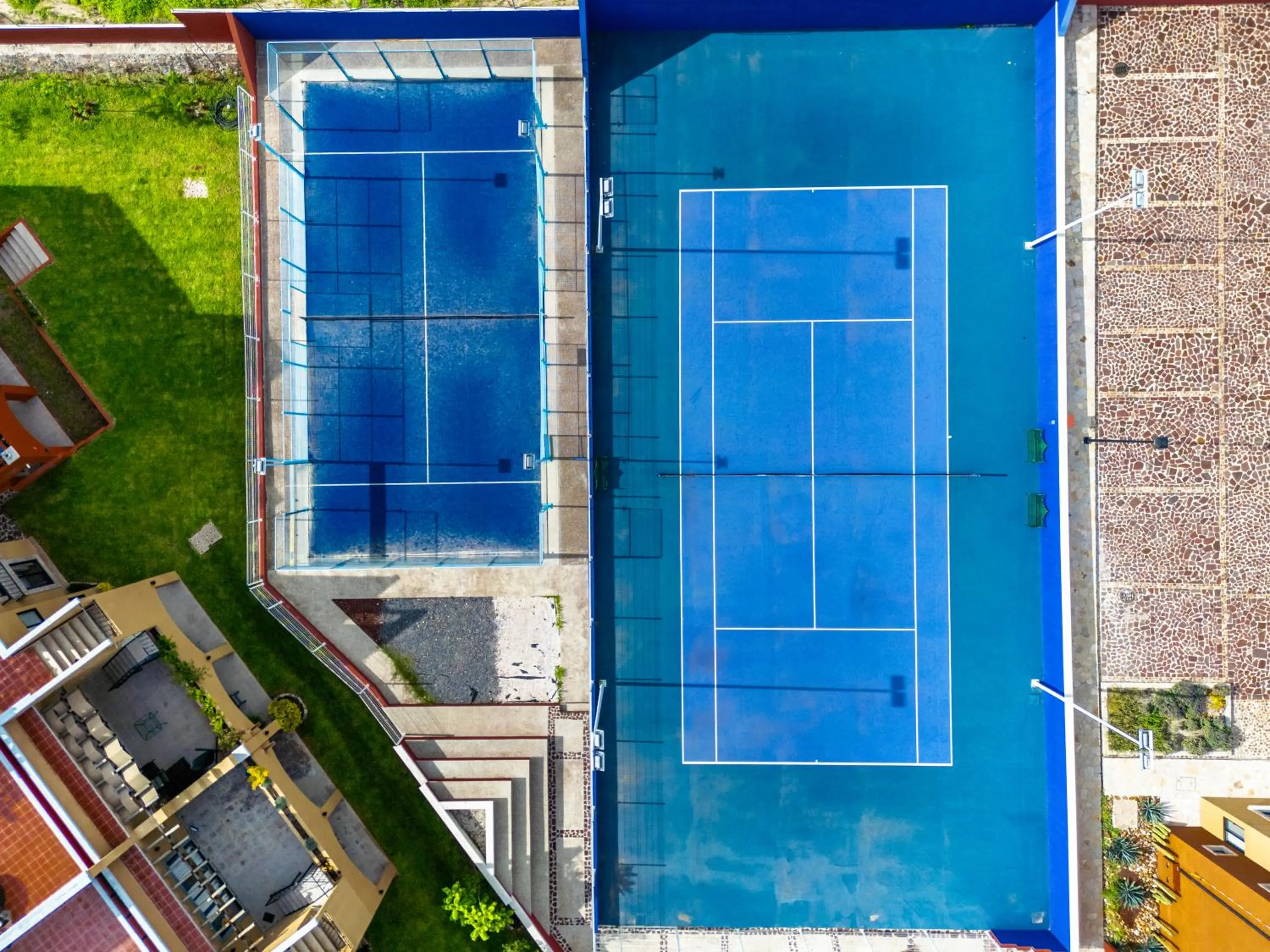 Tennis court in Krystal Grand Residences & Villas San Miguel de Allende