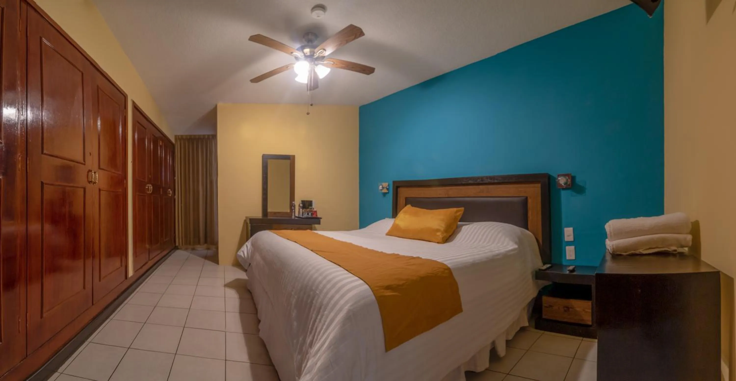 Bed in Casa Shalom Puebla