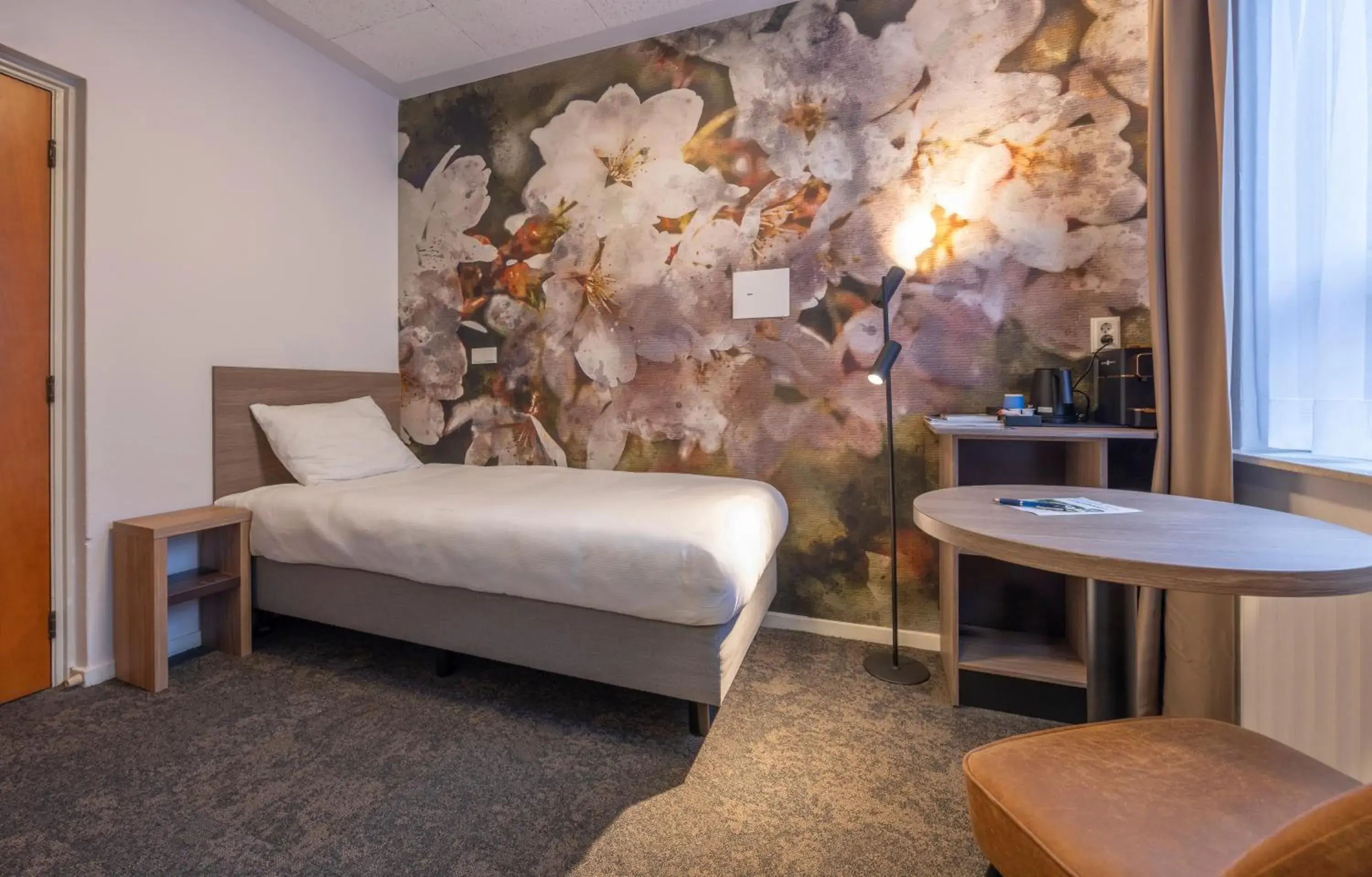 Bedroom, Bed in Fletcher Parkhotel Val Monte Bedroom, Bed in Fletcher Parkhotel Val Monte