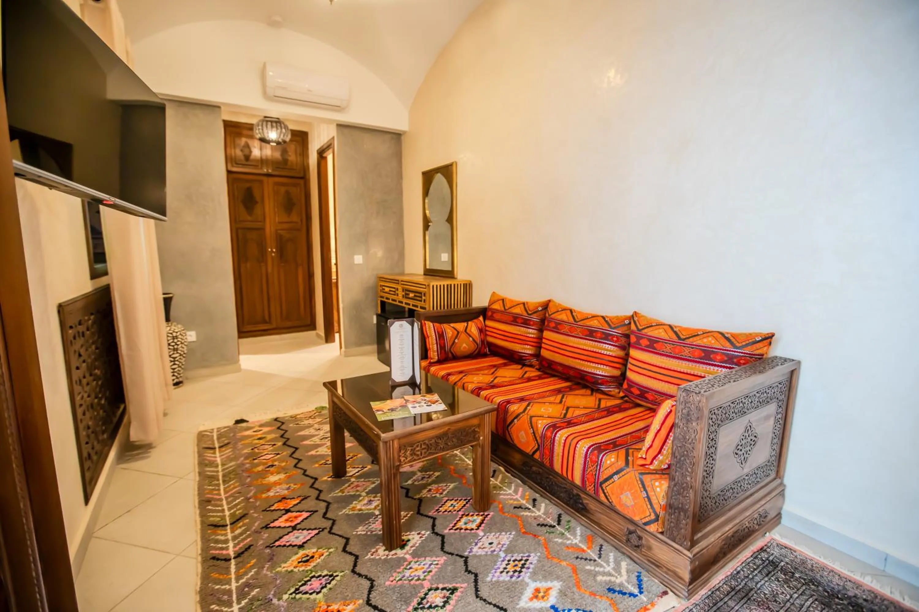 TV and multimedia in Riad Mandana & Spa