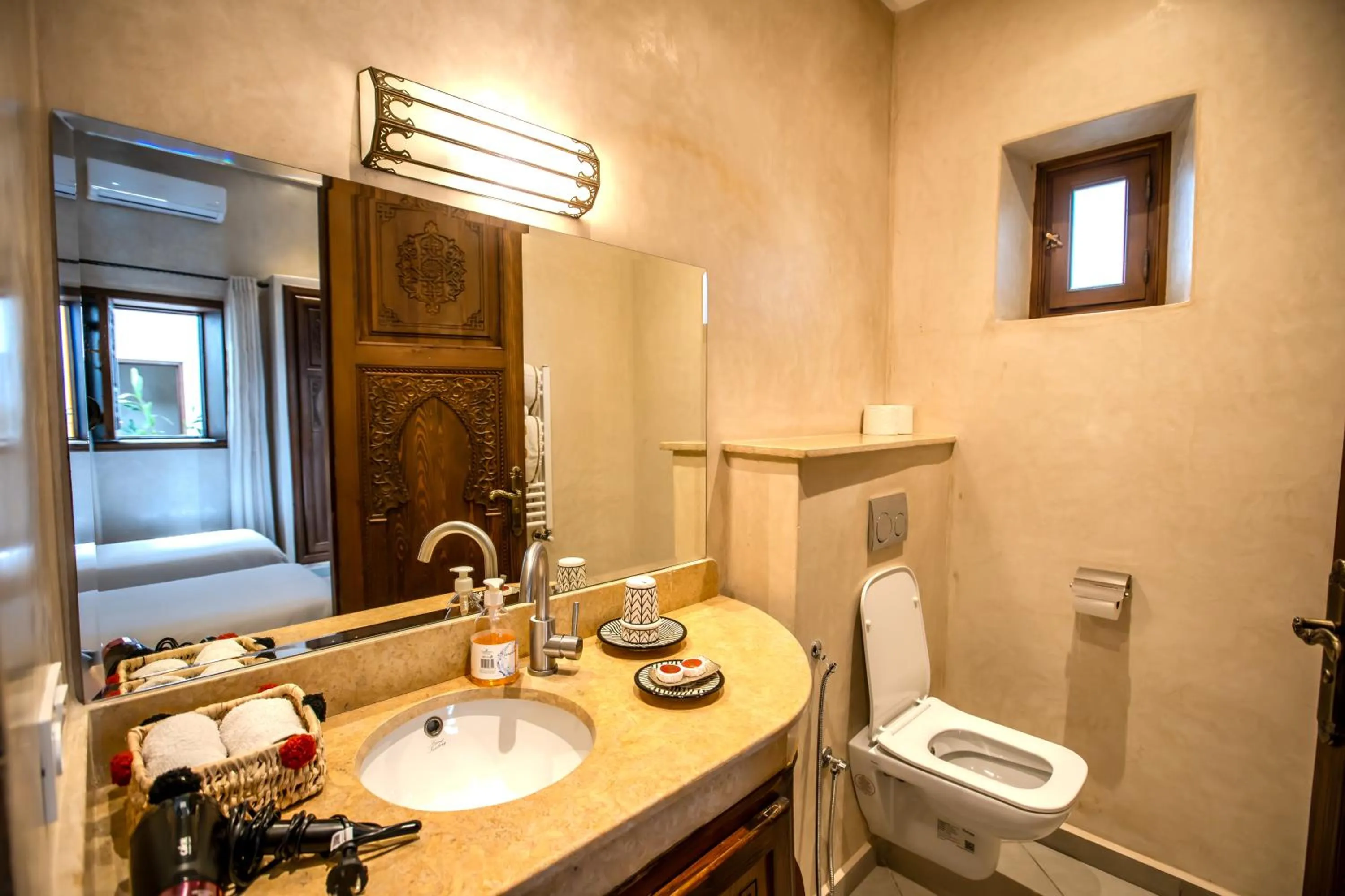 Toilet in Riad Mandana & Spa