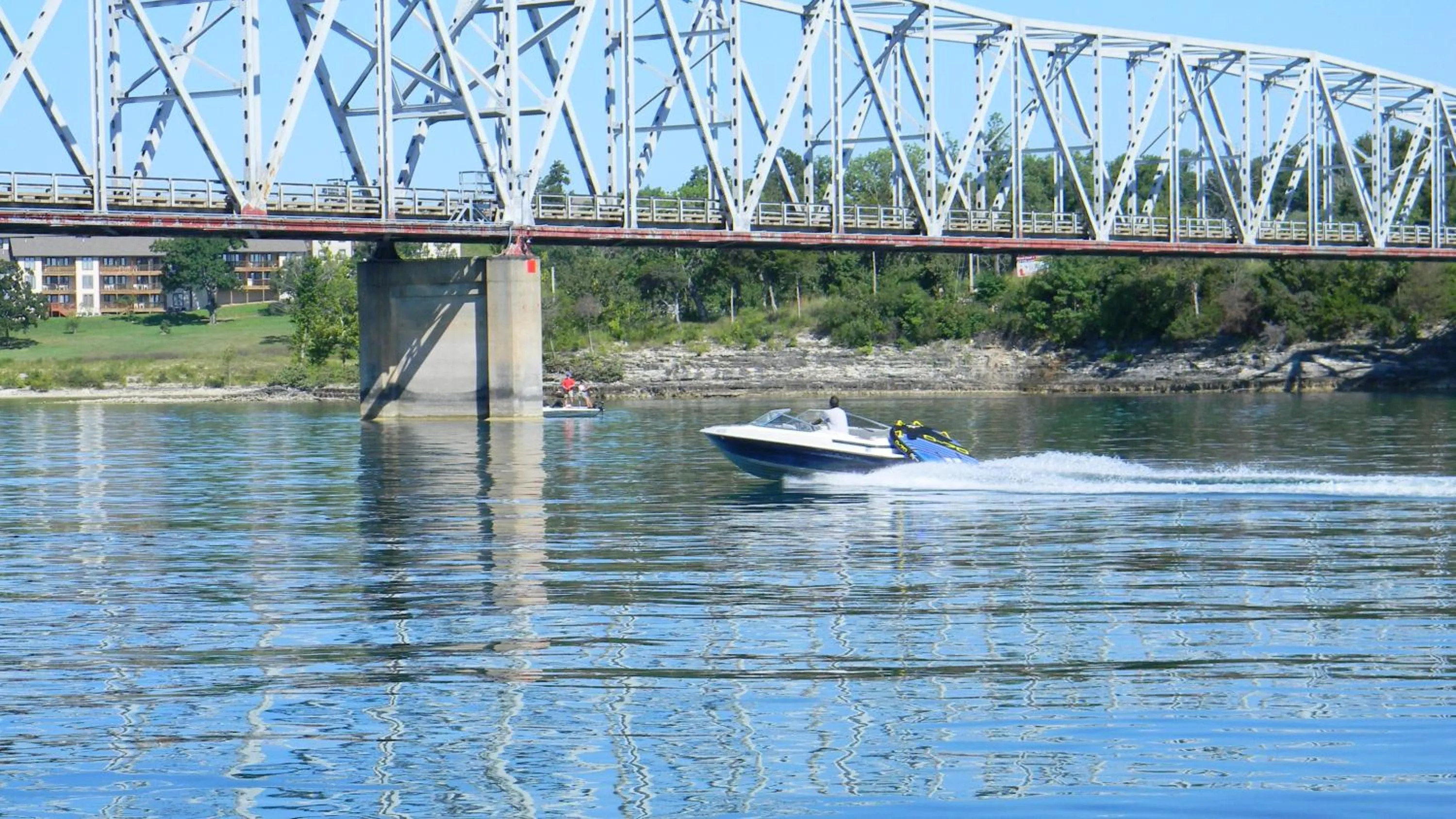 Lake view in Table Rock Resorts at Kimberling Inn