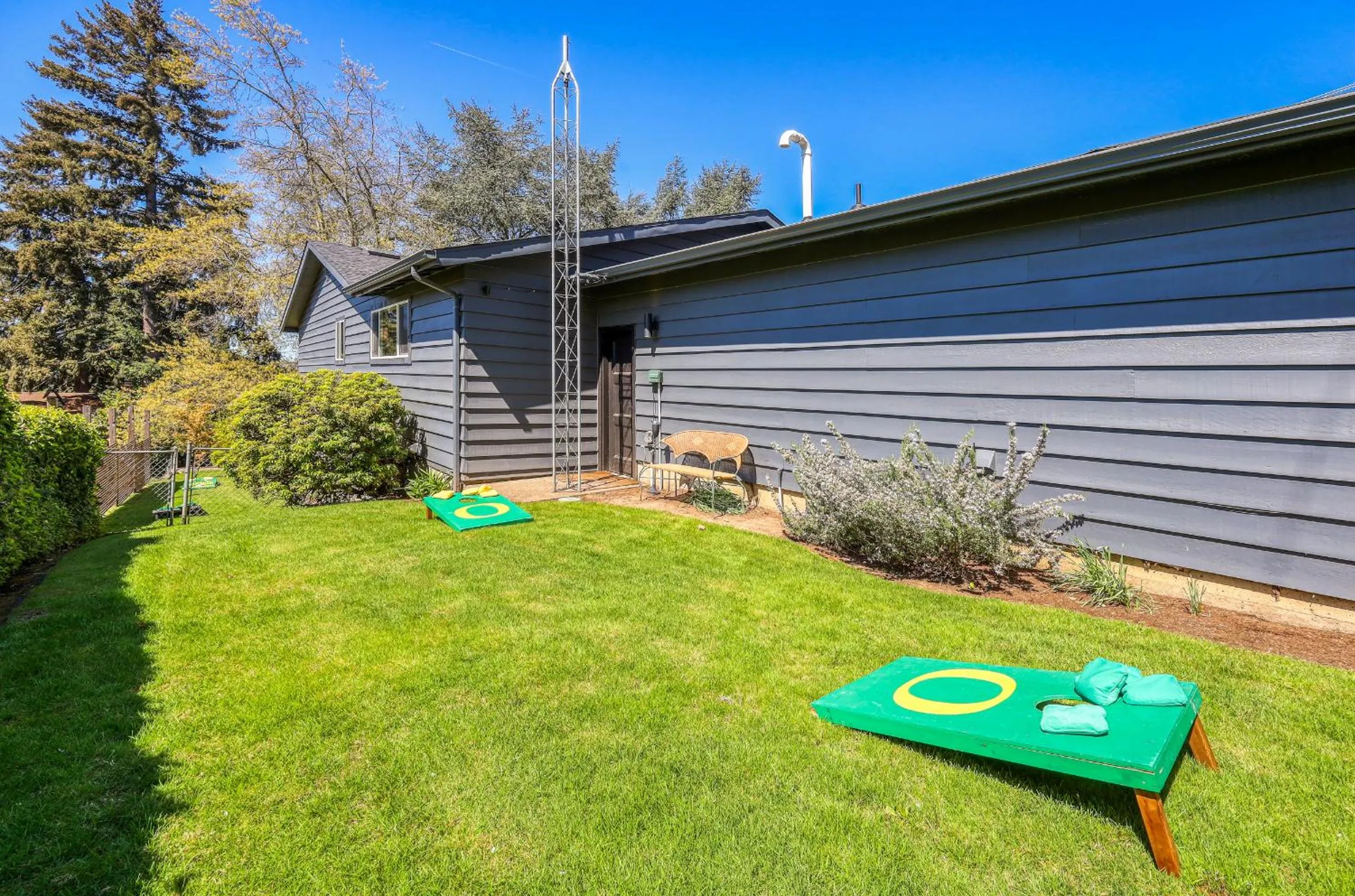 Garden in Zen Haus Serene Retreat, prime location with views