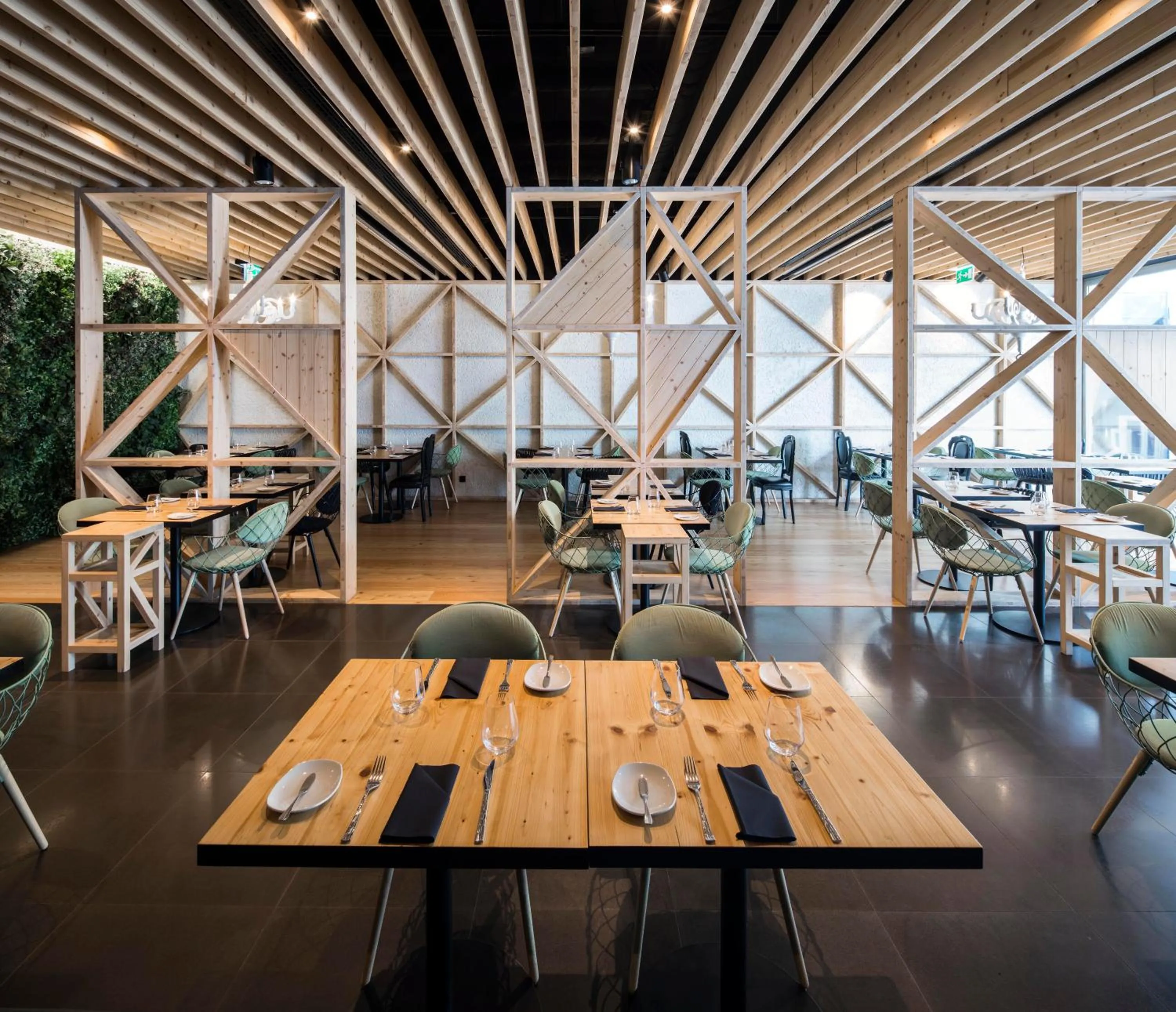 Restaurant/places to eat in BessaHotel Liberdade