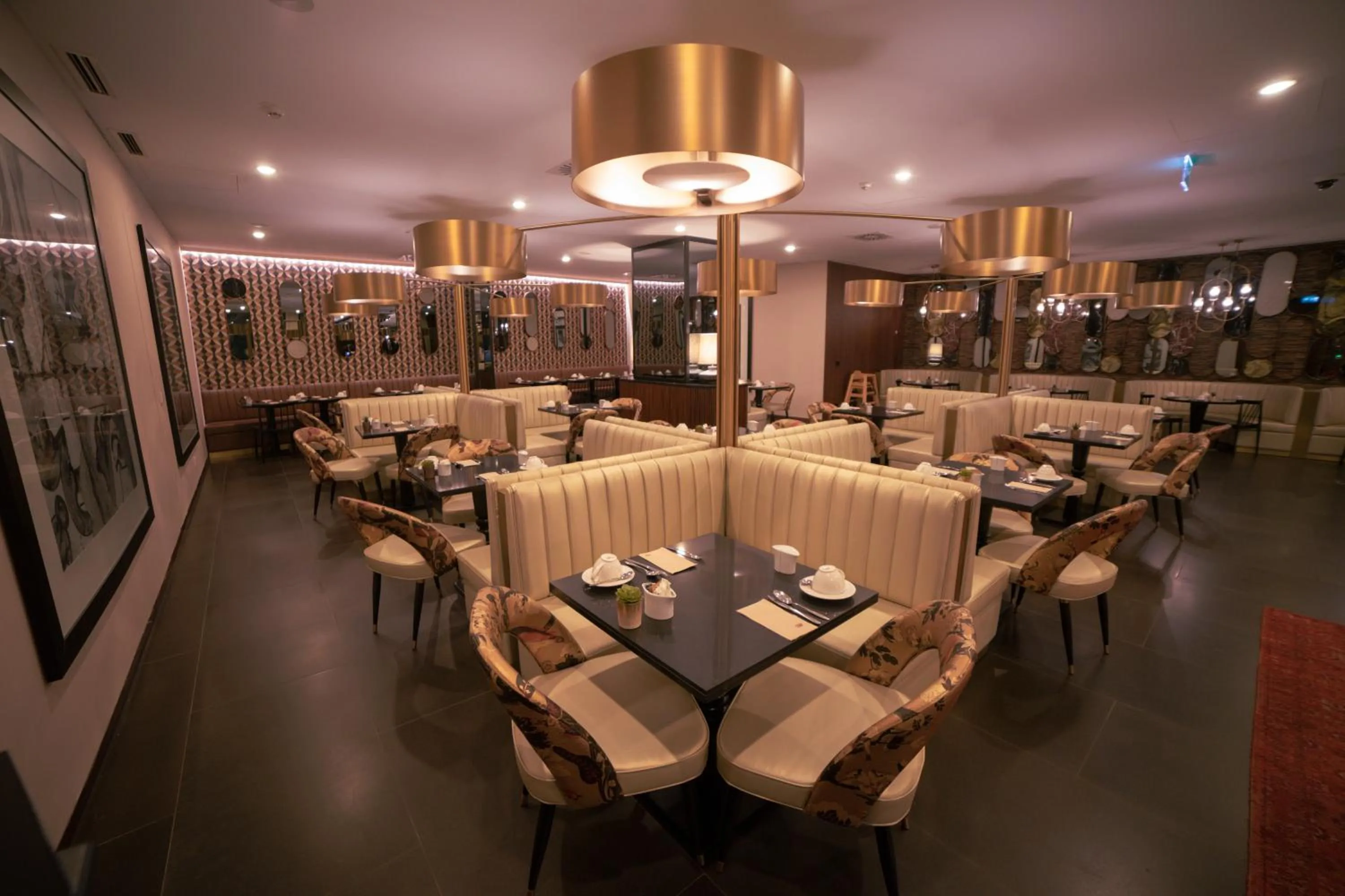 Buffet breakfast in BessaHotel Liberdade