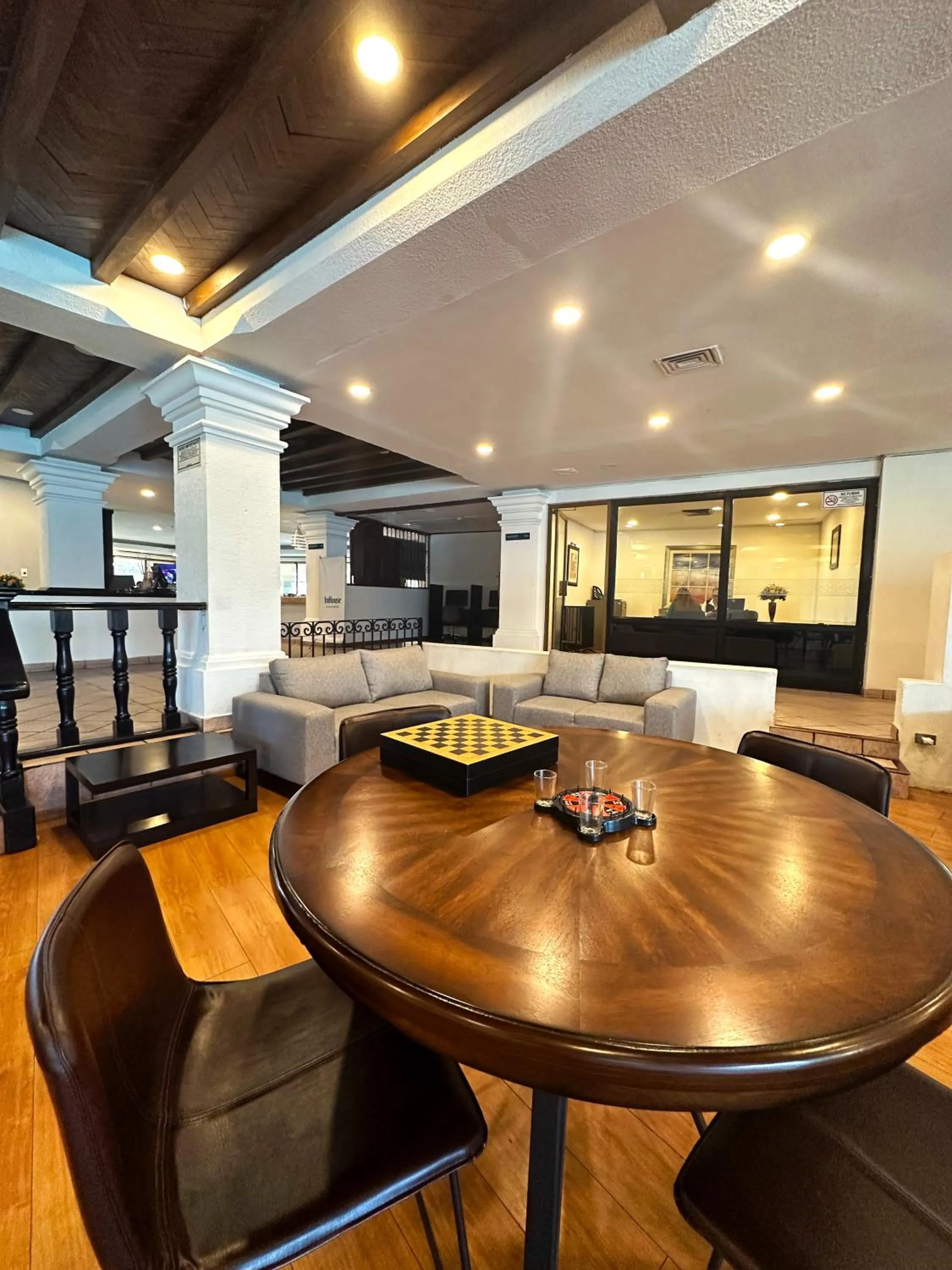 Restaurant/places to eat in InHouse Hotel Obregón