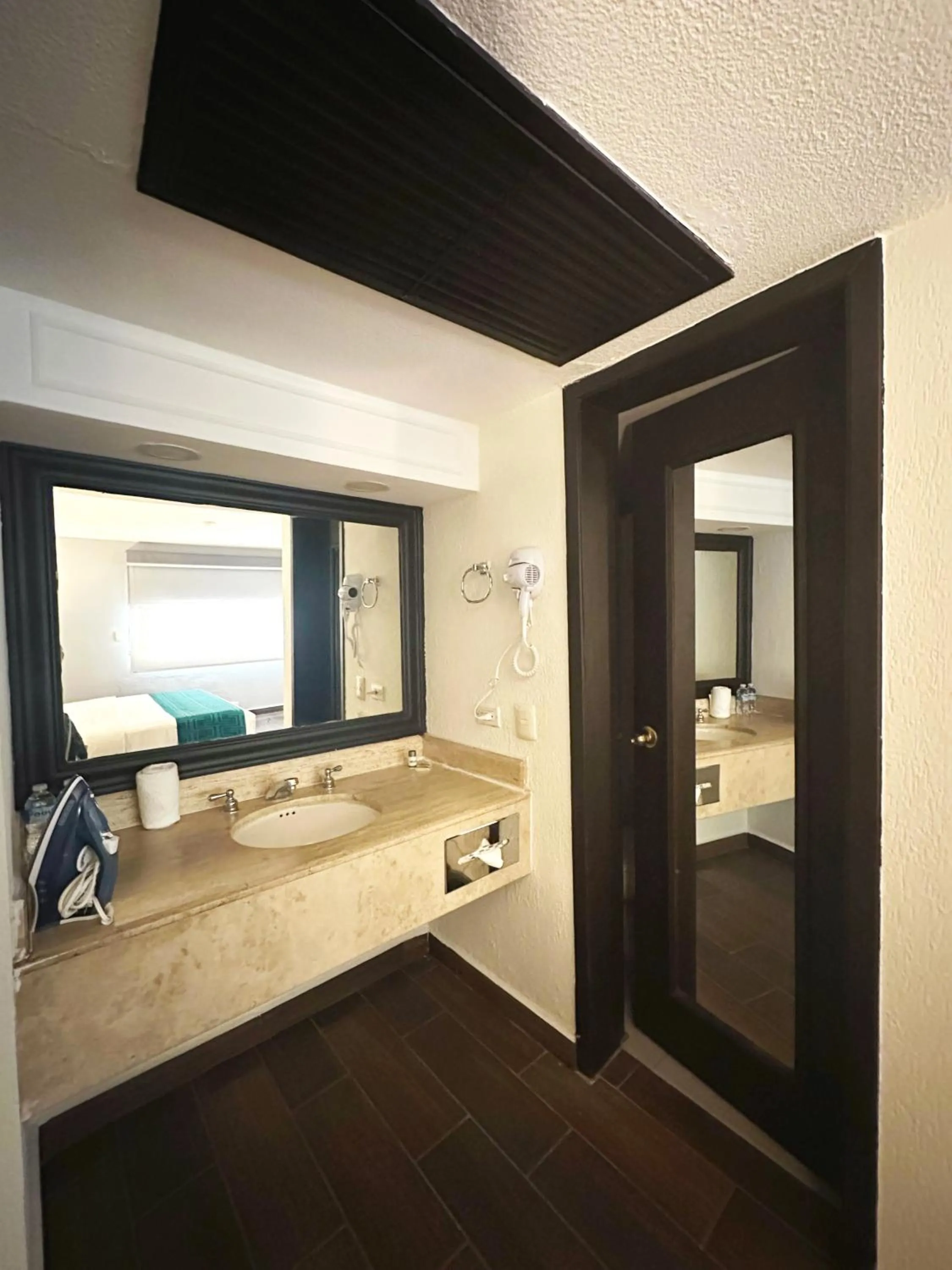 Bathroom in InHouse Hotel Obregón