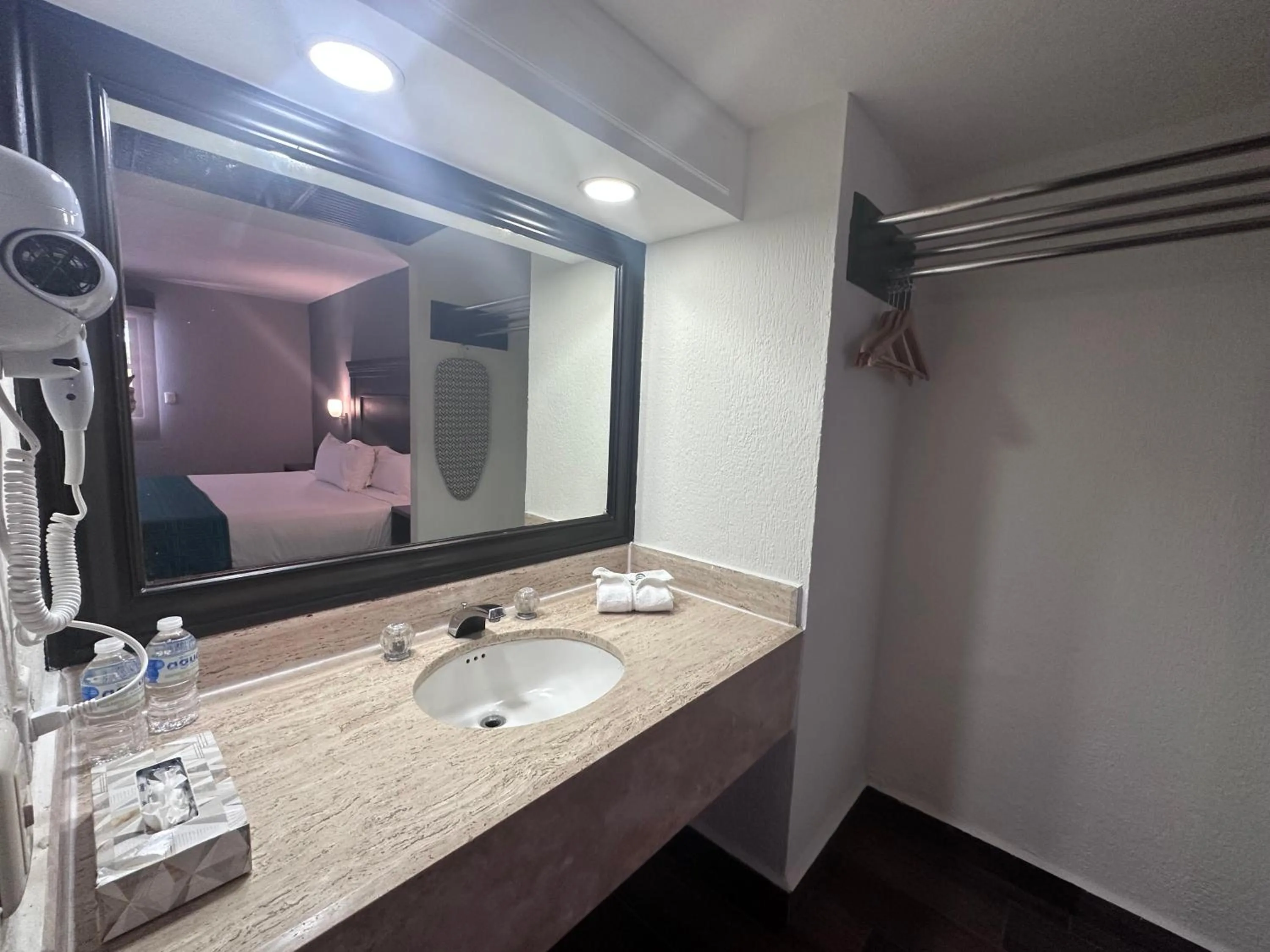 Bathroom in InHouse Hotel Obregón