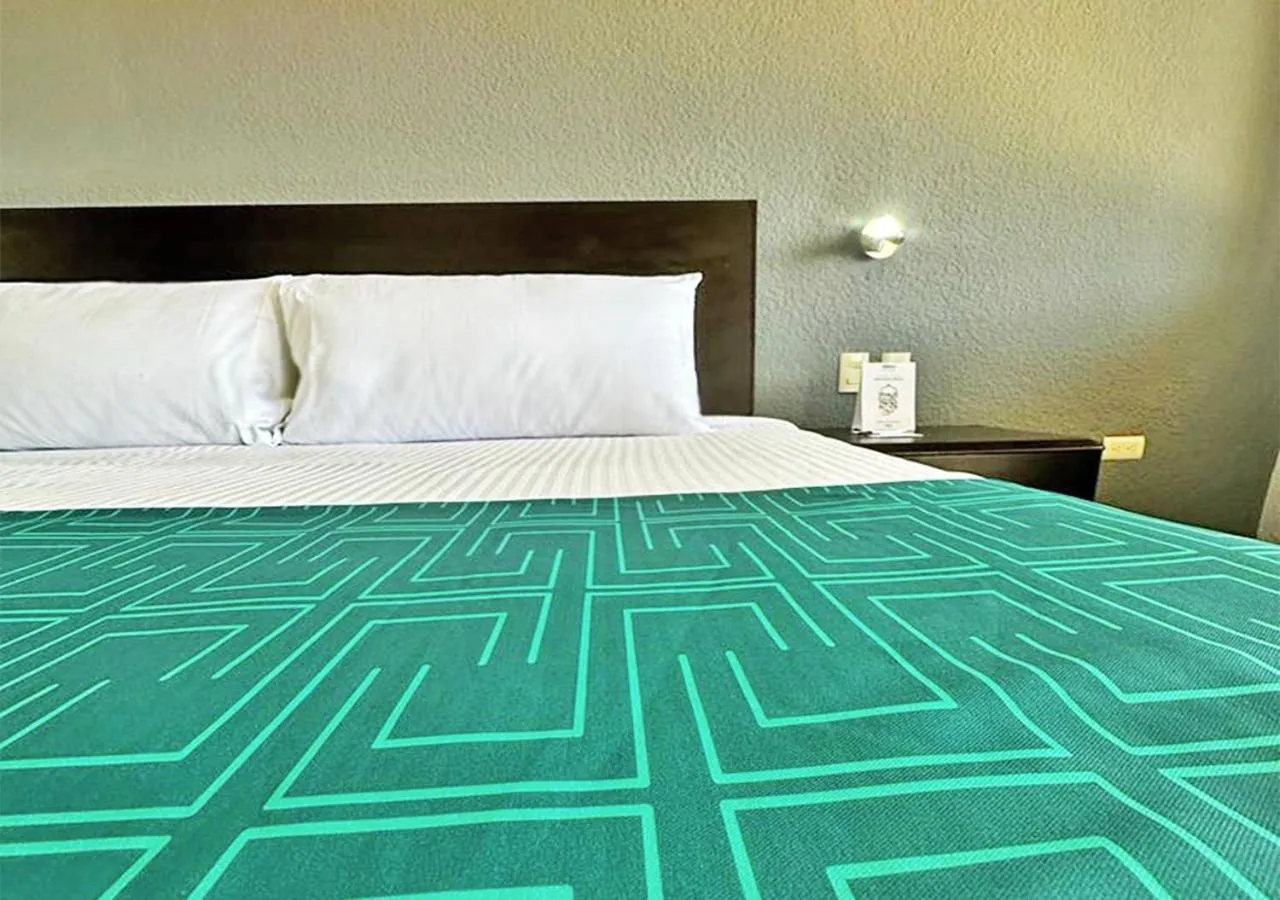 Bed in InHouse Hotel Obregón