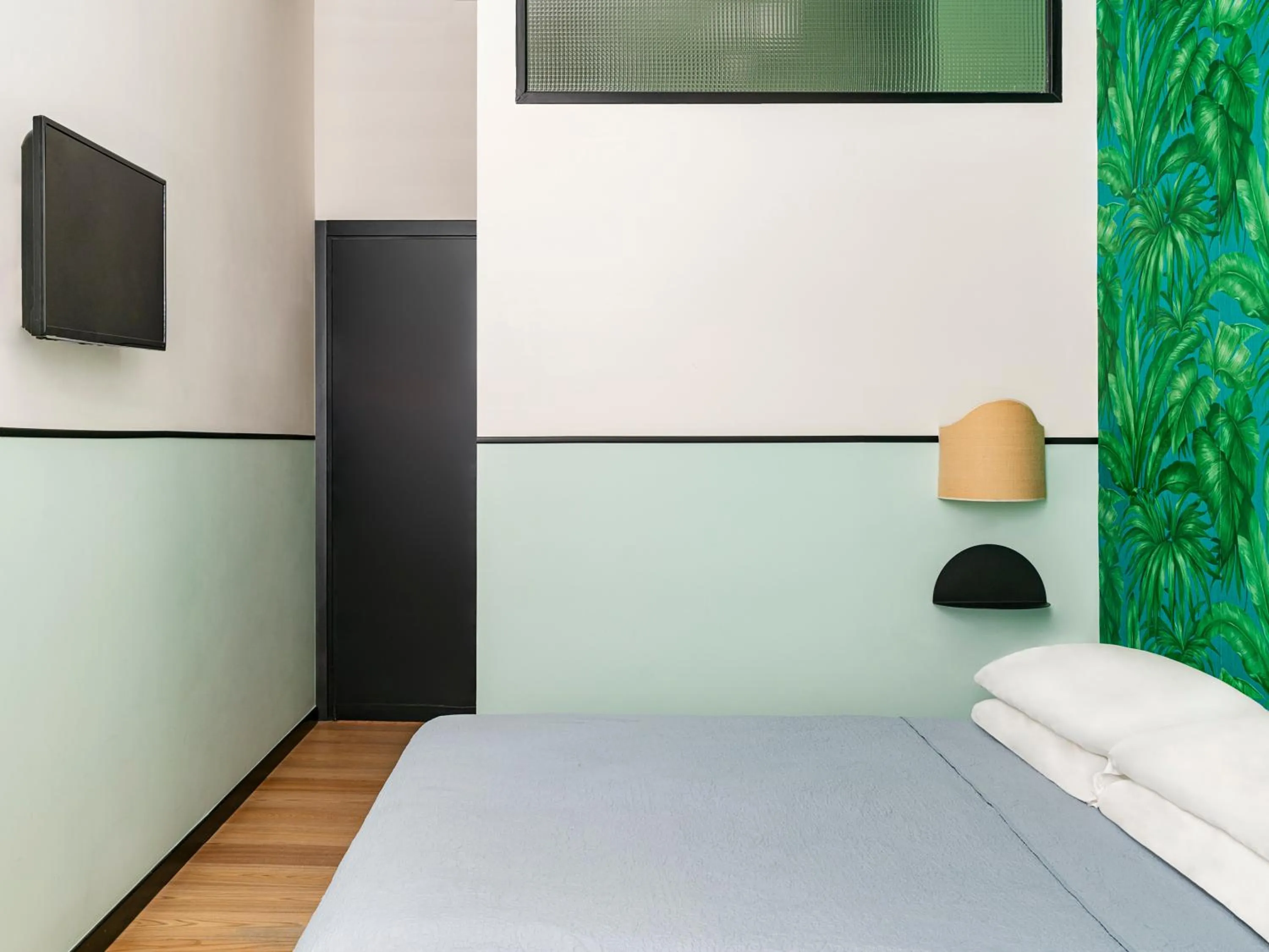 Bed in Hotel Riviera