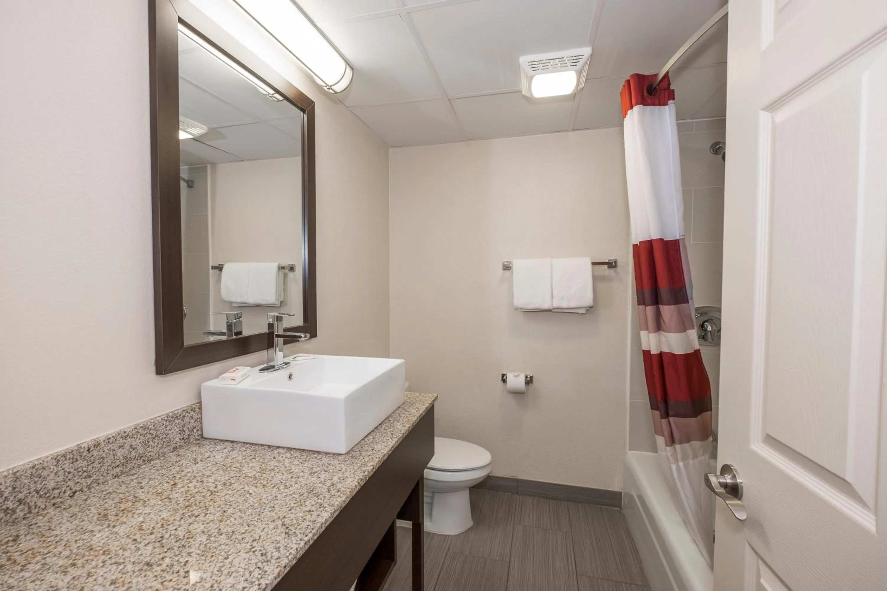 Bathroom in Red Roof Inn PLUS+ Poughkeepsie