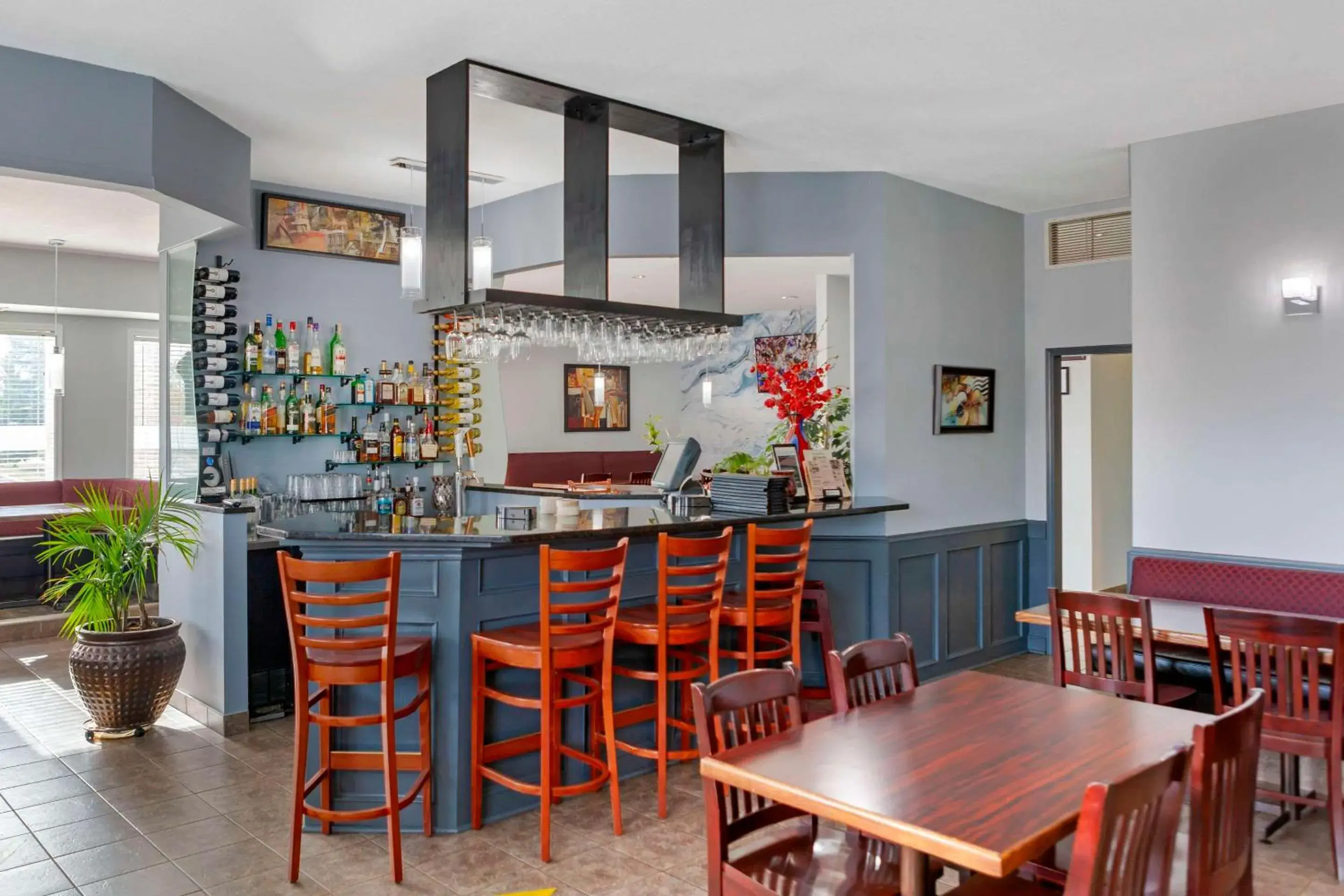 Restaurant/places to eat in Quality Inn & Suites Edmonton International Airport Restaurant/places to eat in Quality Inn & Suites Edmonton International Airport