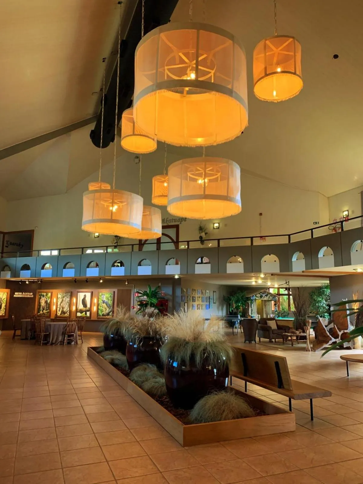 Communal lounge/ TV room in Tenondé Park Hotel