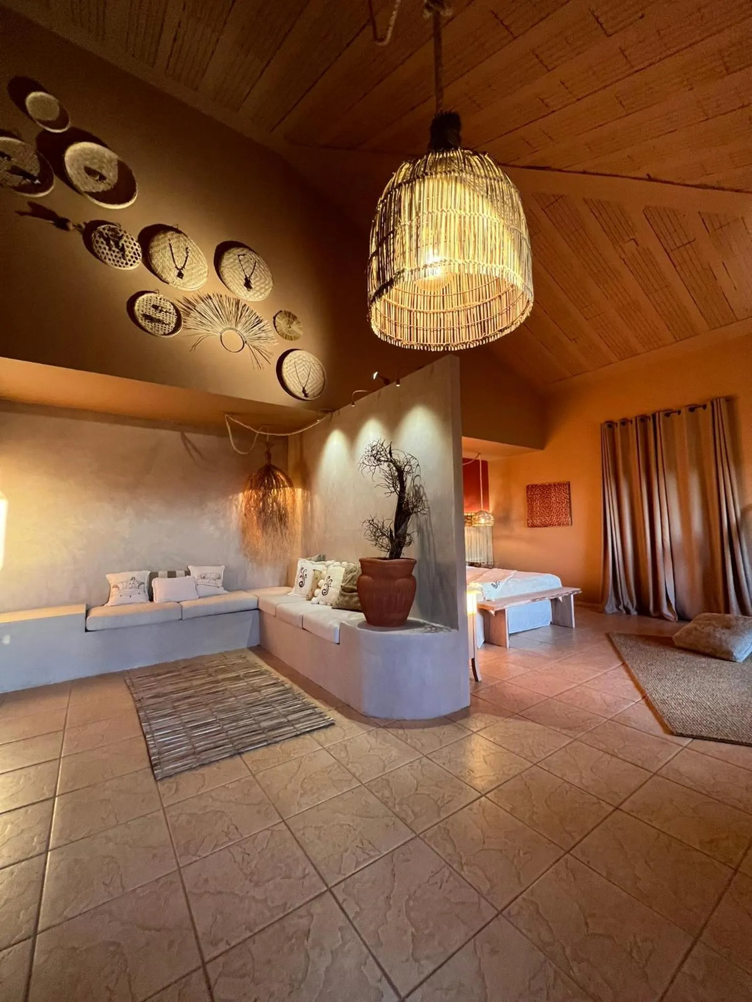 Bed in Tenondé Park Hotel