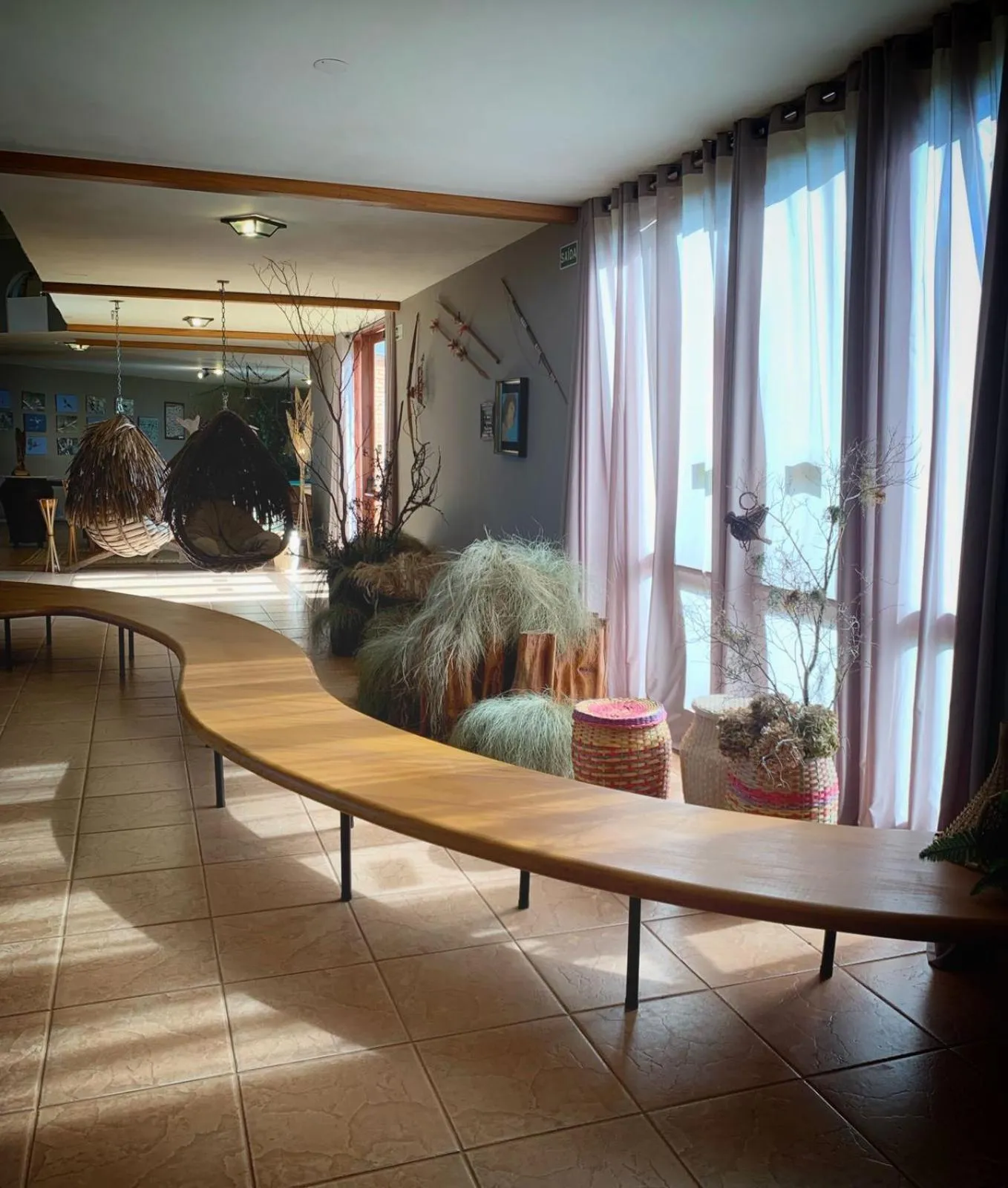 Communal lounge/ TV room in Tenondé Park Hotel