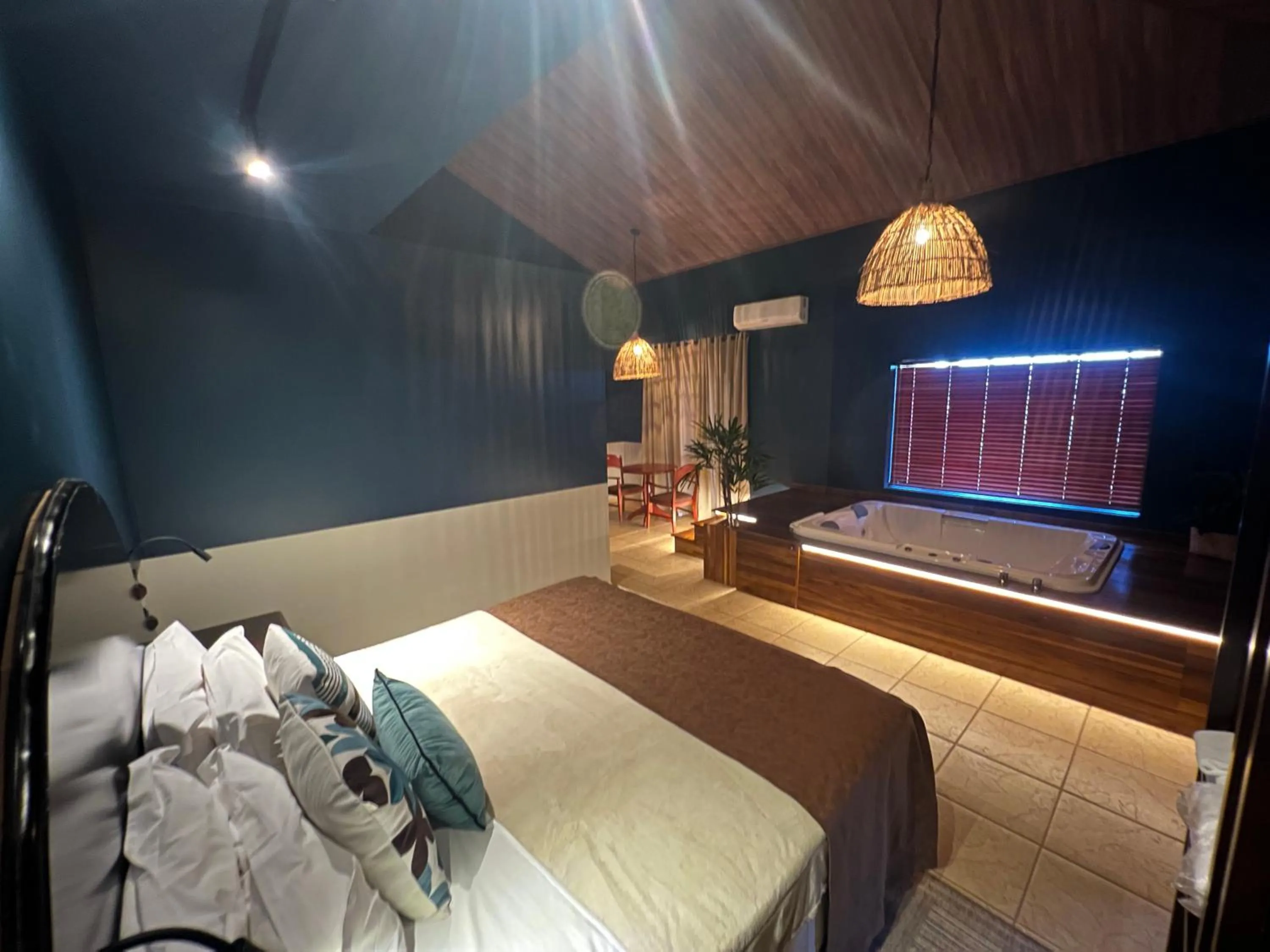 Bed in Tenondé Park Hotel