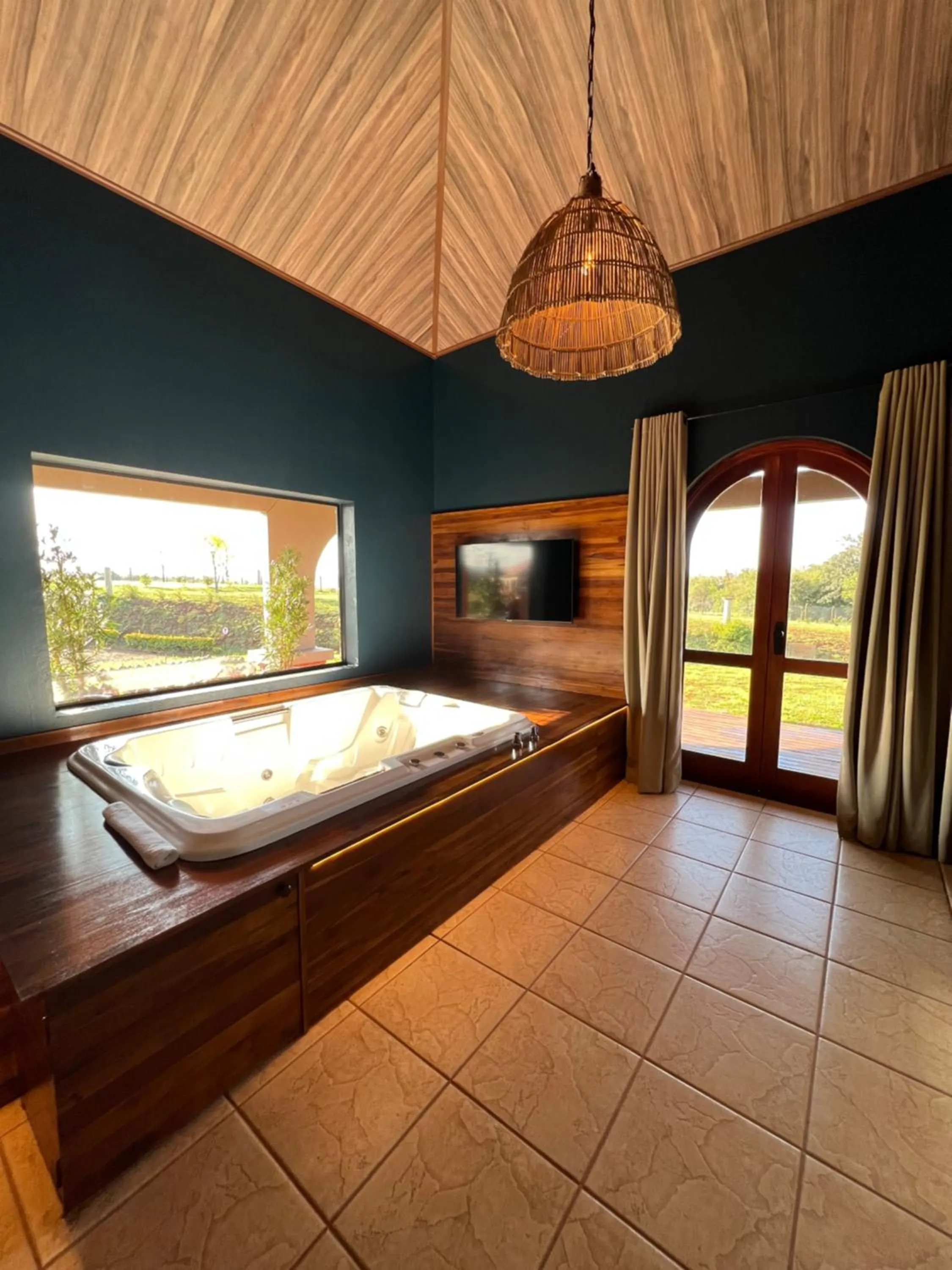 Bed in Tenondé Park Hotel