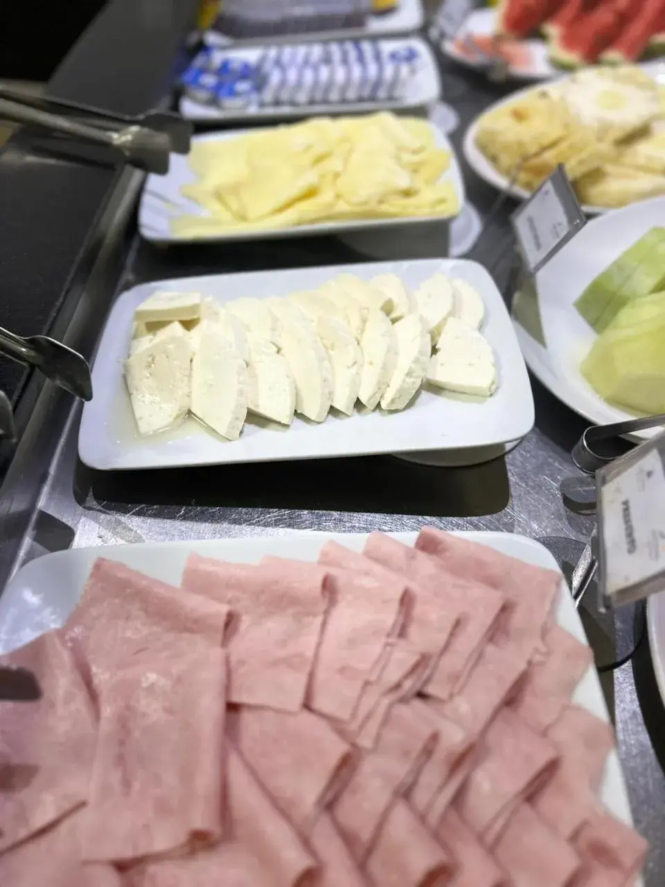 Buffet breakfast in Hotel Beaga Convention Expominas by MHB Buffet breakfast in Hotel Beaga Convention Expominas by MHB