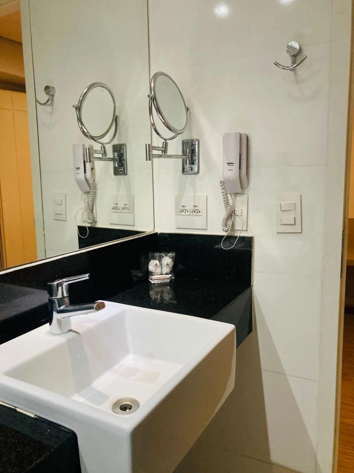 Hotel Beaga Convention Expominas by MHB