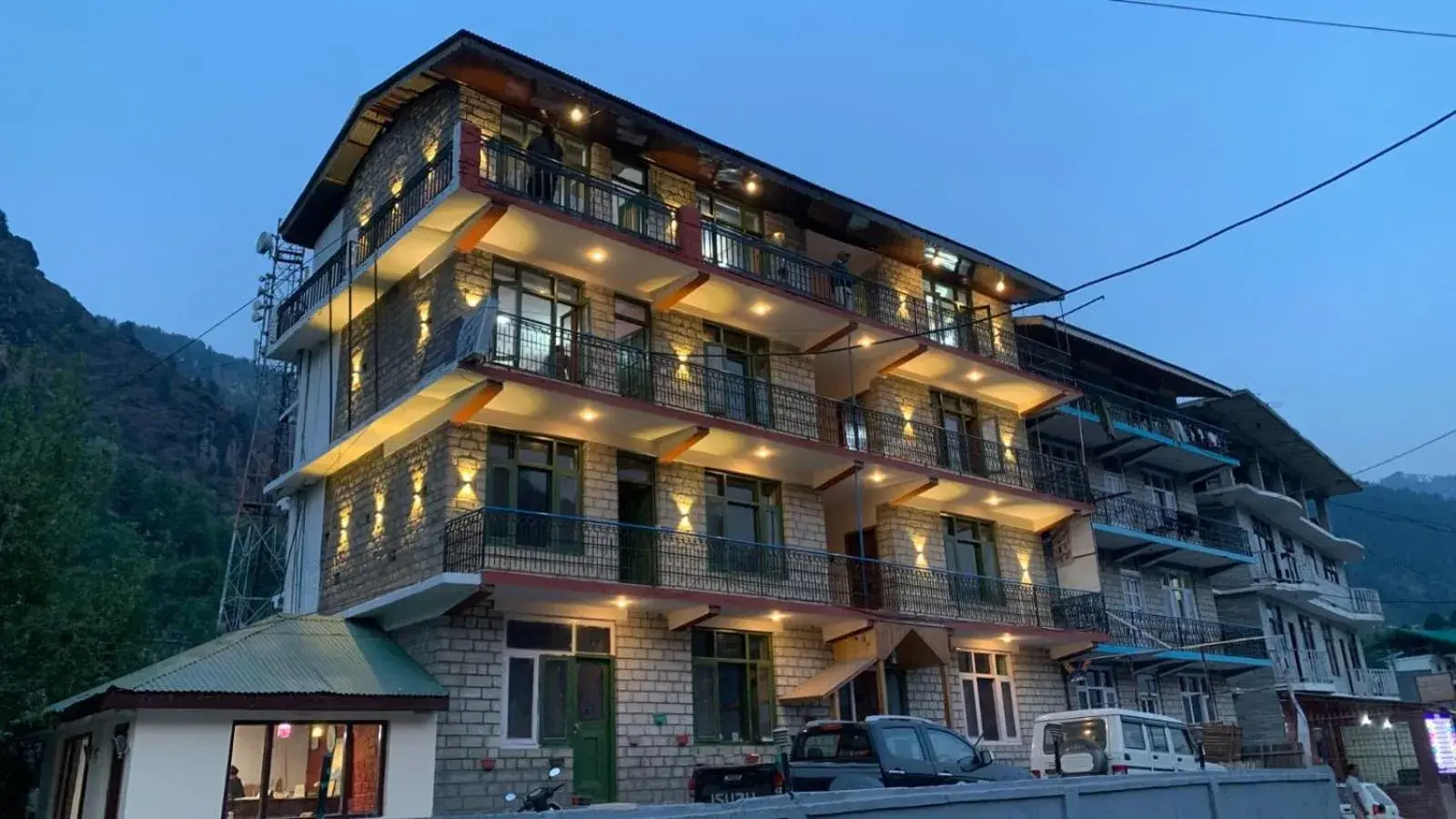 Property Building in Manali crush Property Building in Manali crush
