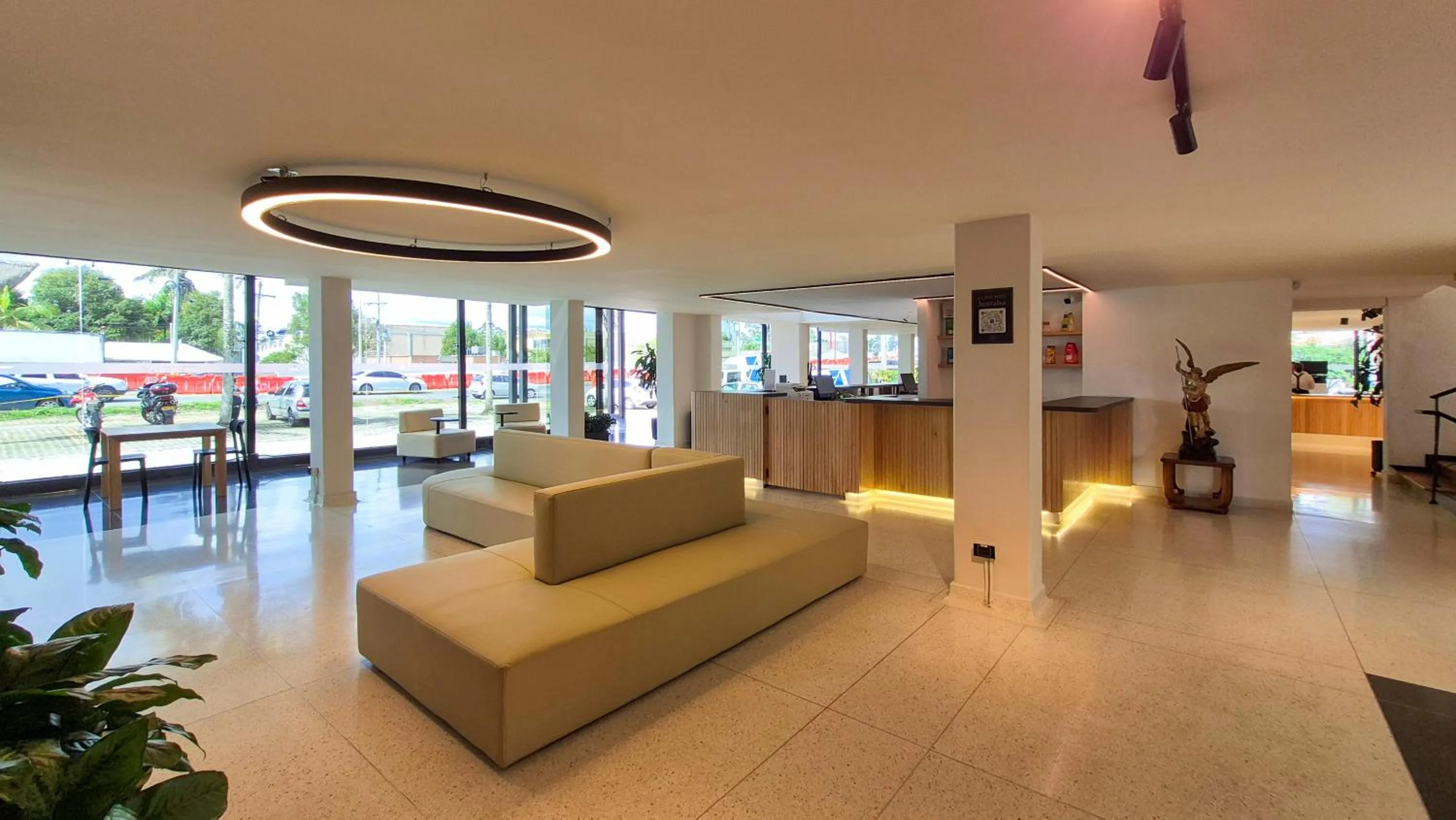 Lobby or reception in Hotel Santiago de Arma