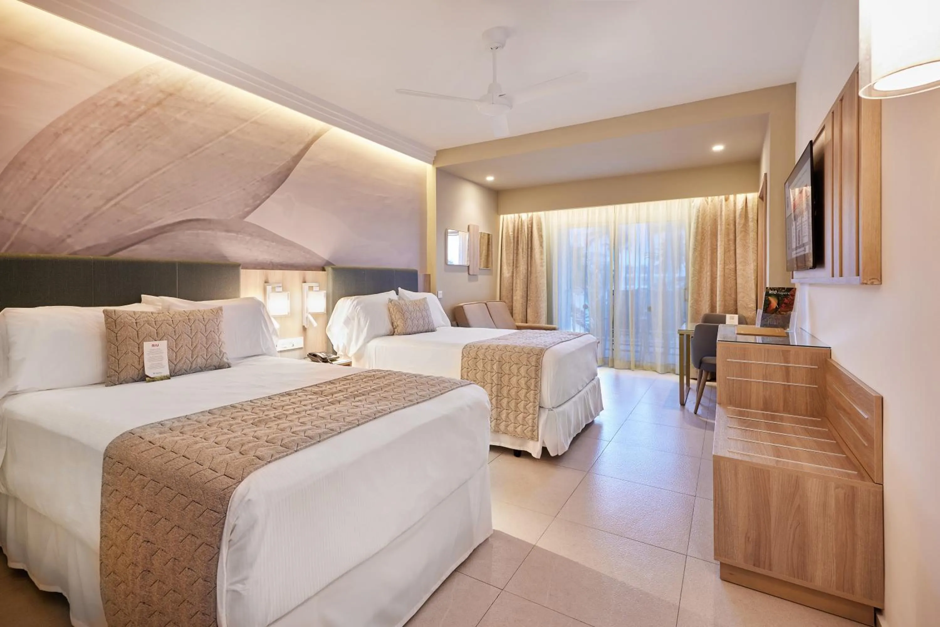 Bed in Riu Palace Macao - Adults Only - All Inclusive