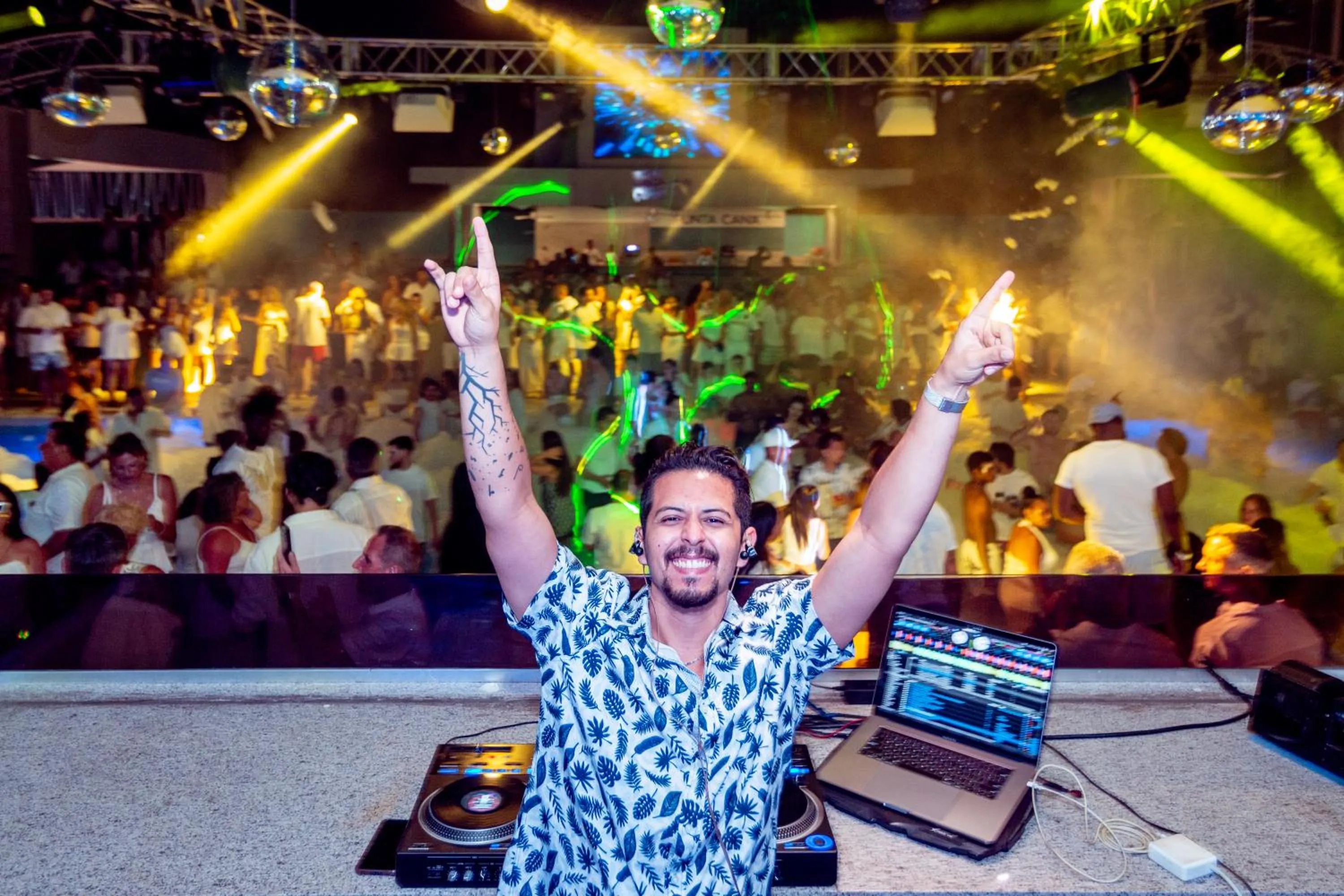 Evening entertainment in Riu Palace Macao - Adults Only - All Inclusive