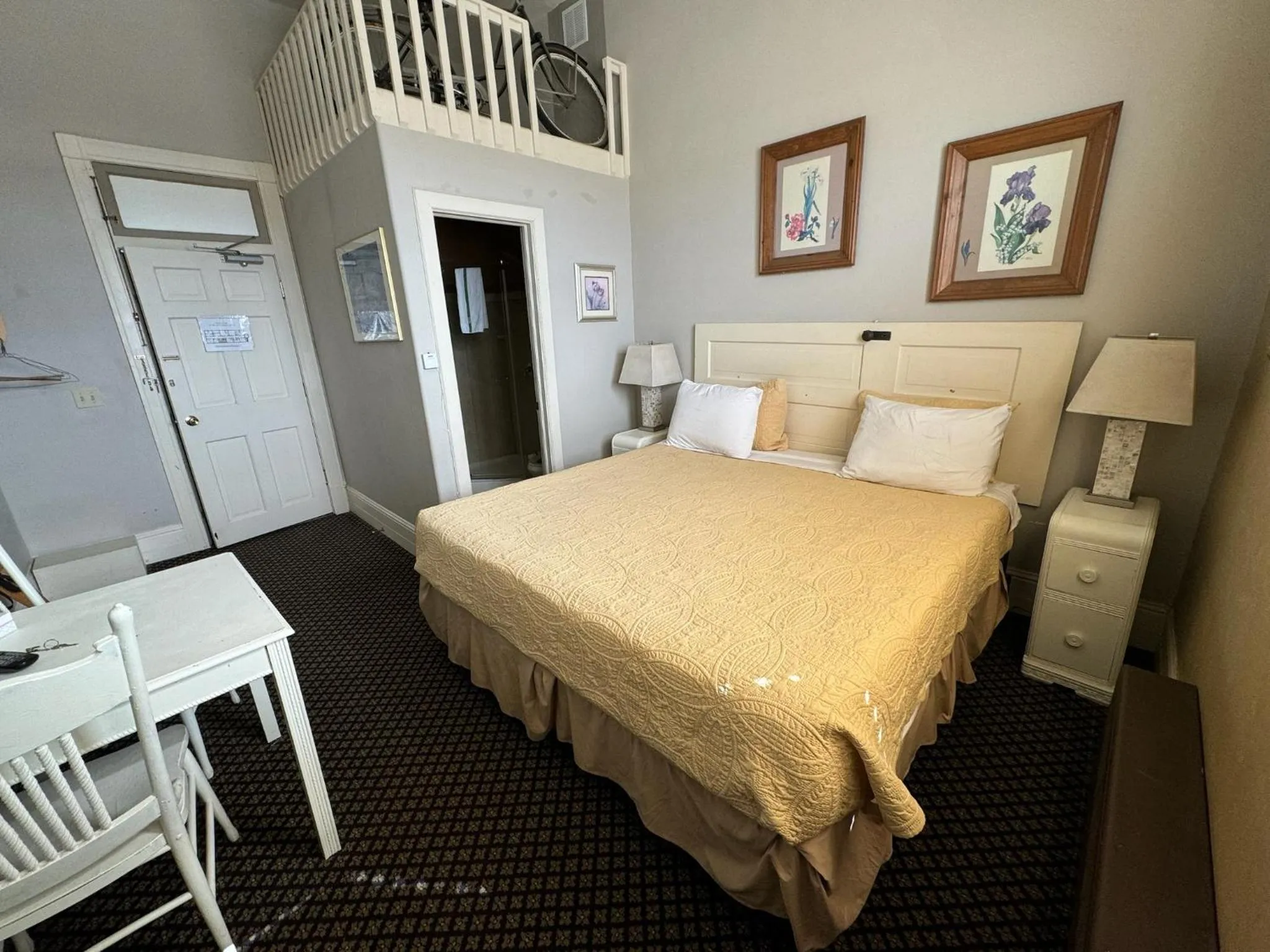 Bedroom, Bed in Steam Train Hotel