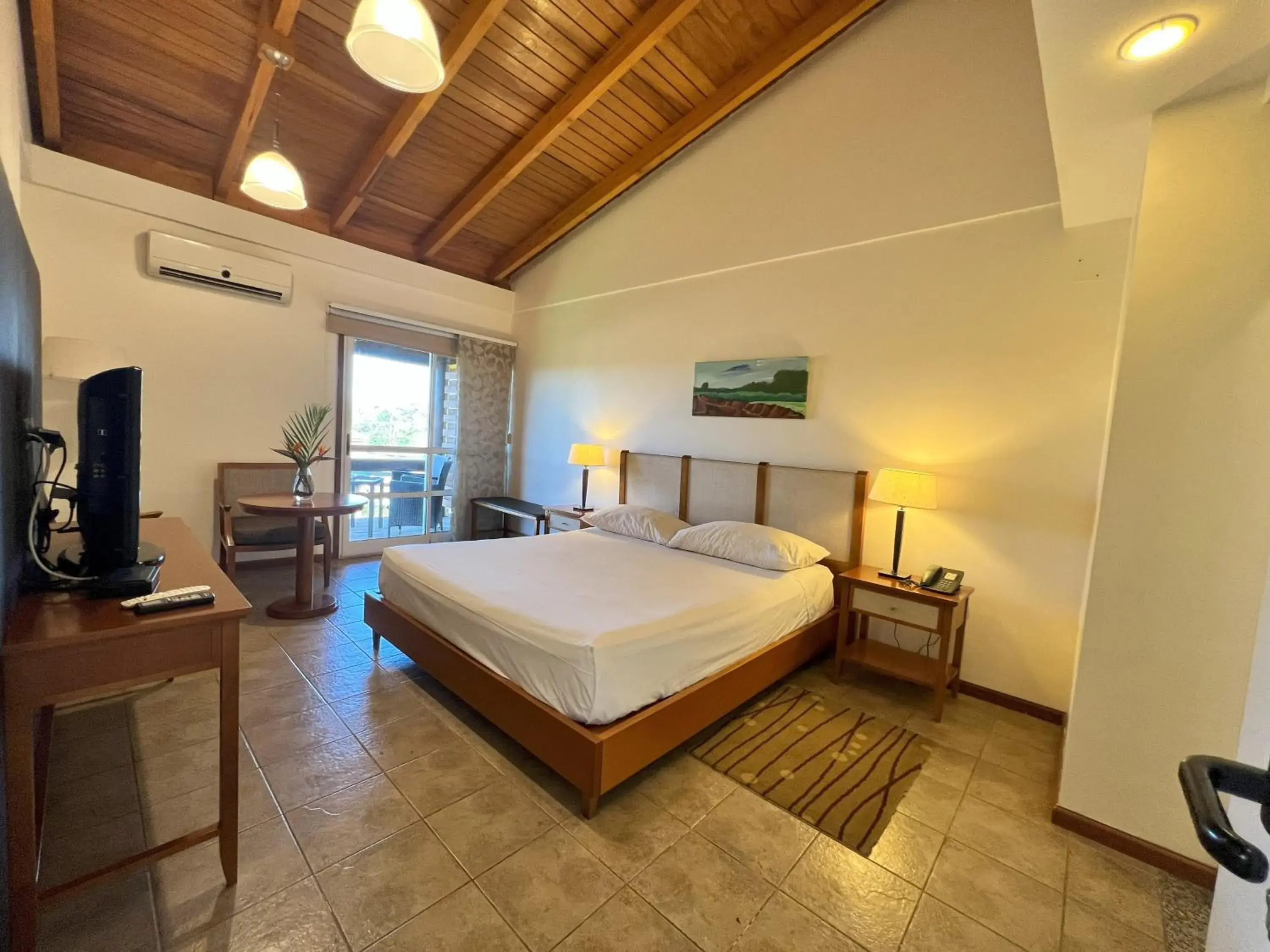 Photo of the whole room, Bed in Hotel Maitei Posadas Photo of the whole room, Bed in Hotel Maitei Posadas