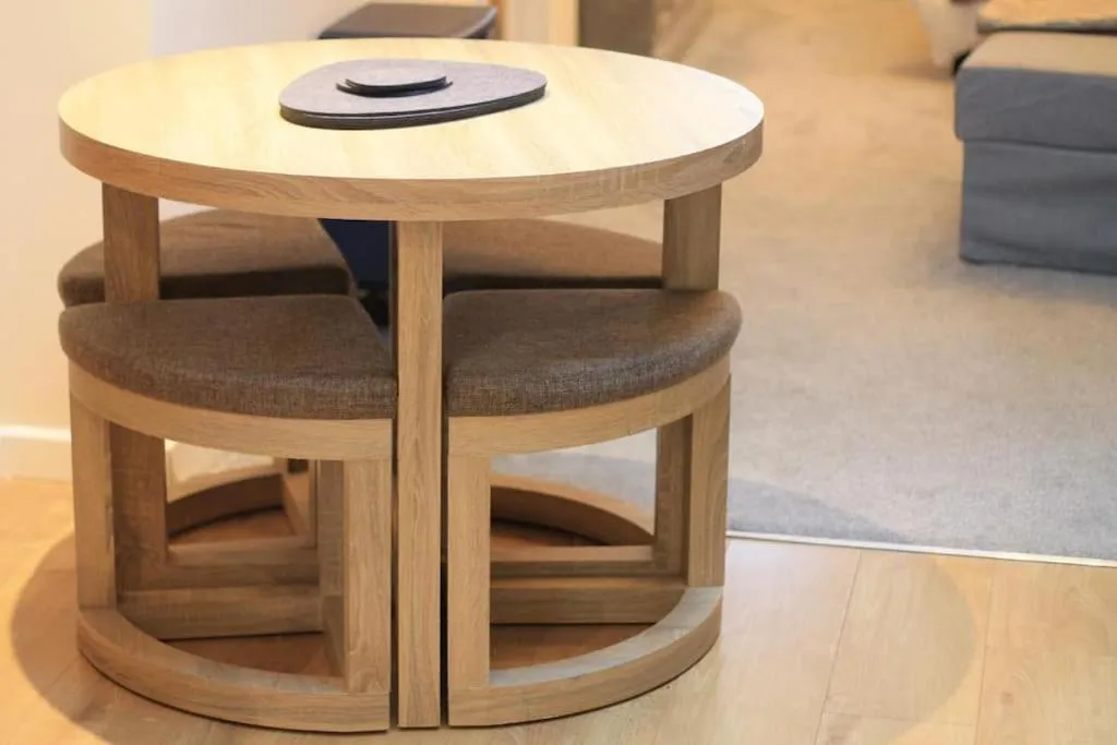 Dining area in Cute Studio with kitchen, patio and free parking