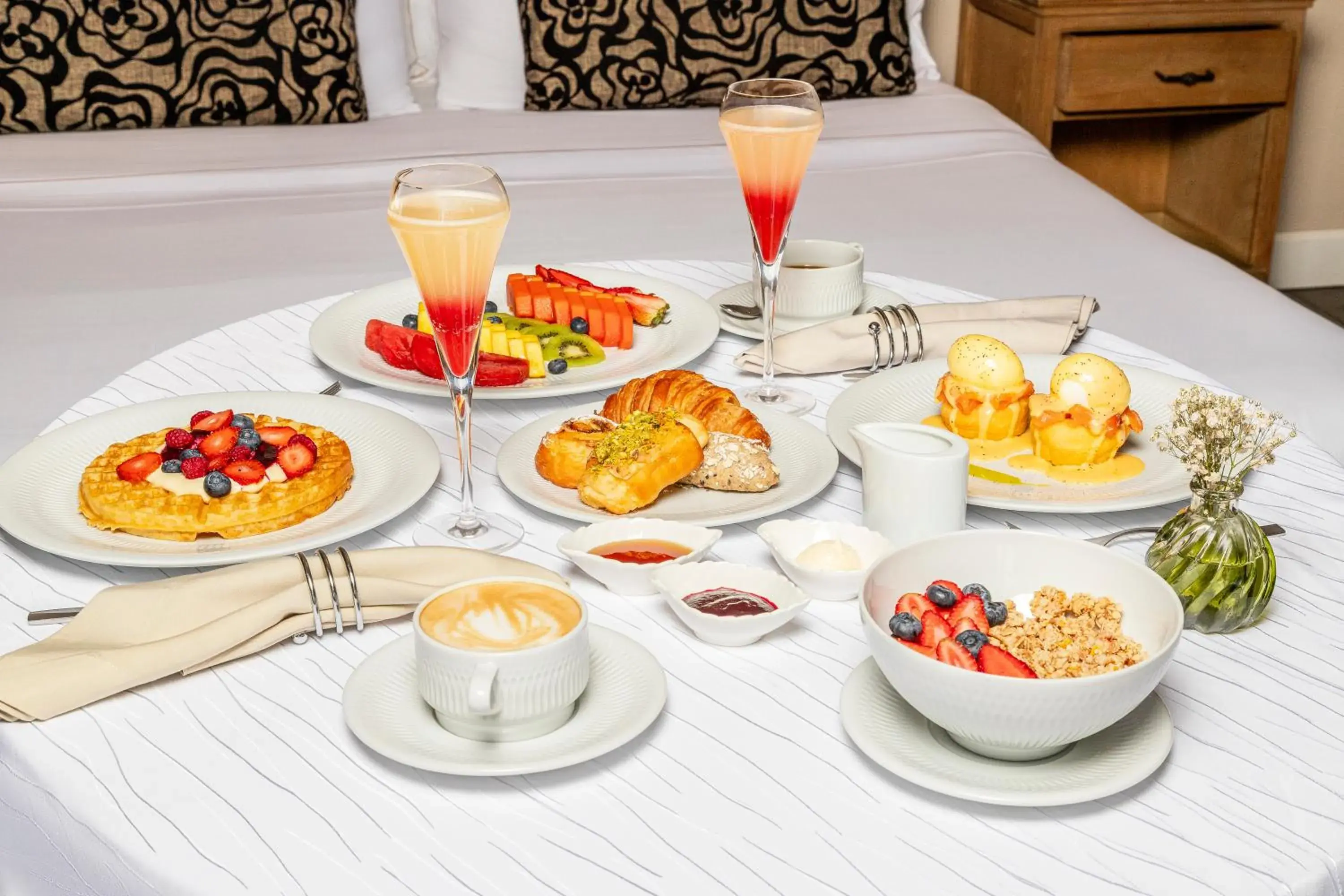 Food and drinks in Bastión Luxury Hotel Food and drinks in Bastión Luxury Hotel