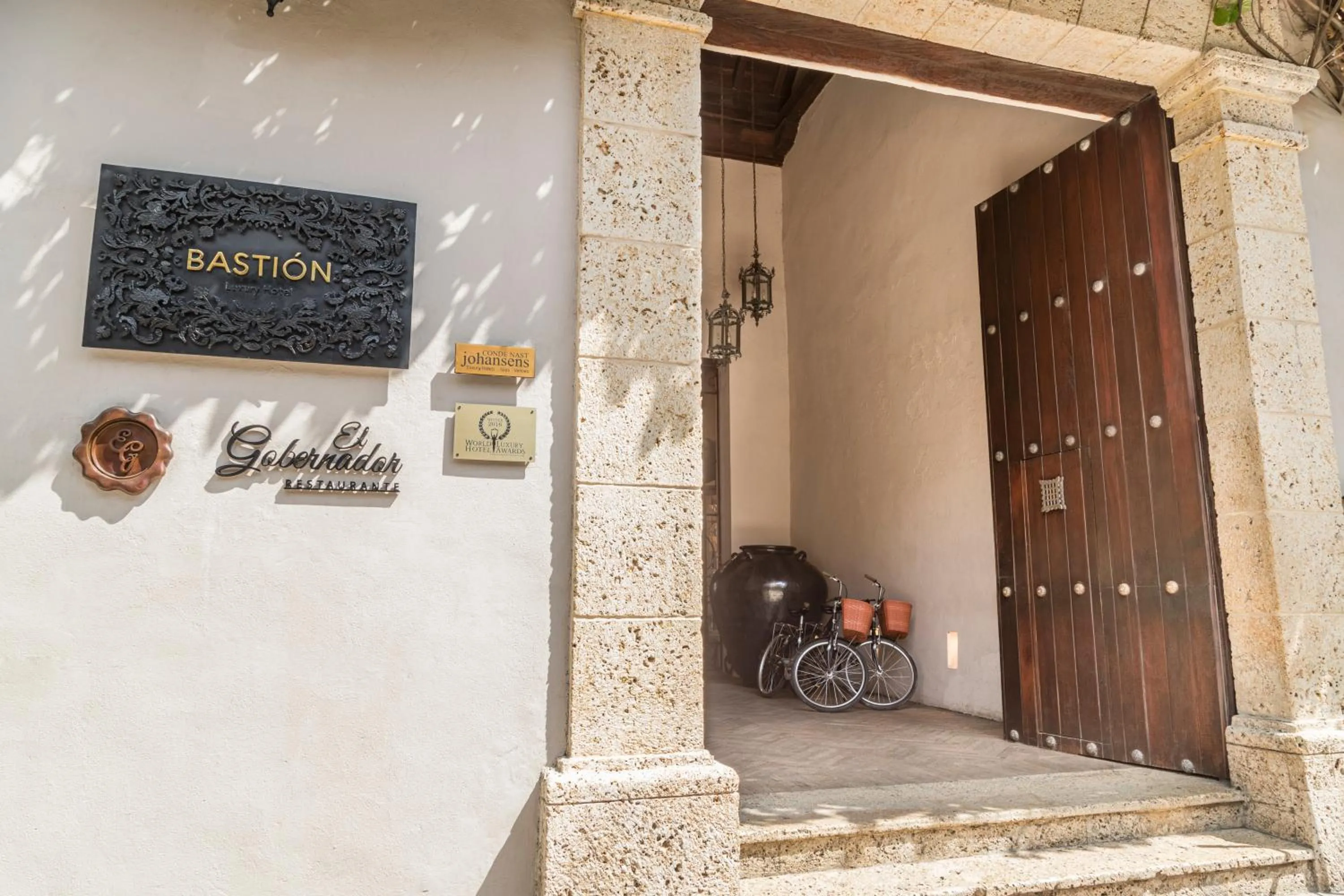 Property building in Bastión Luxury Hotel