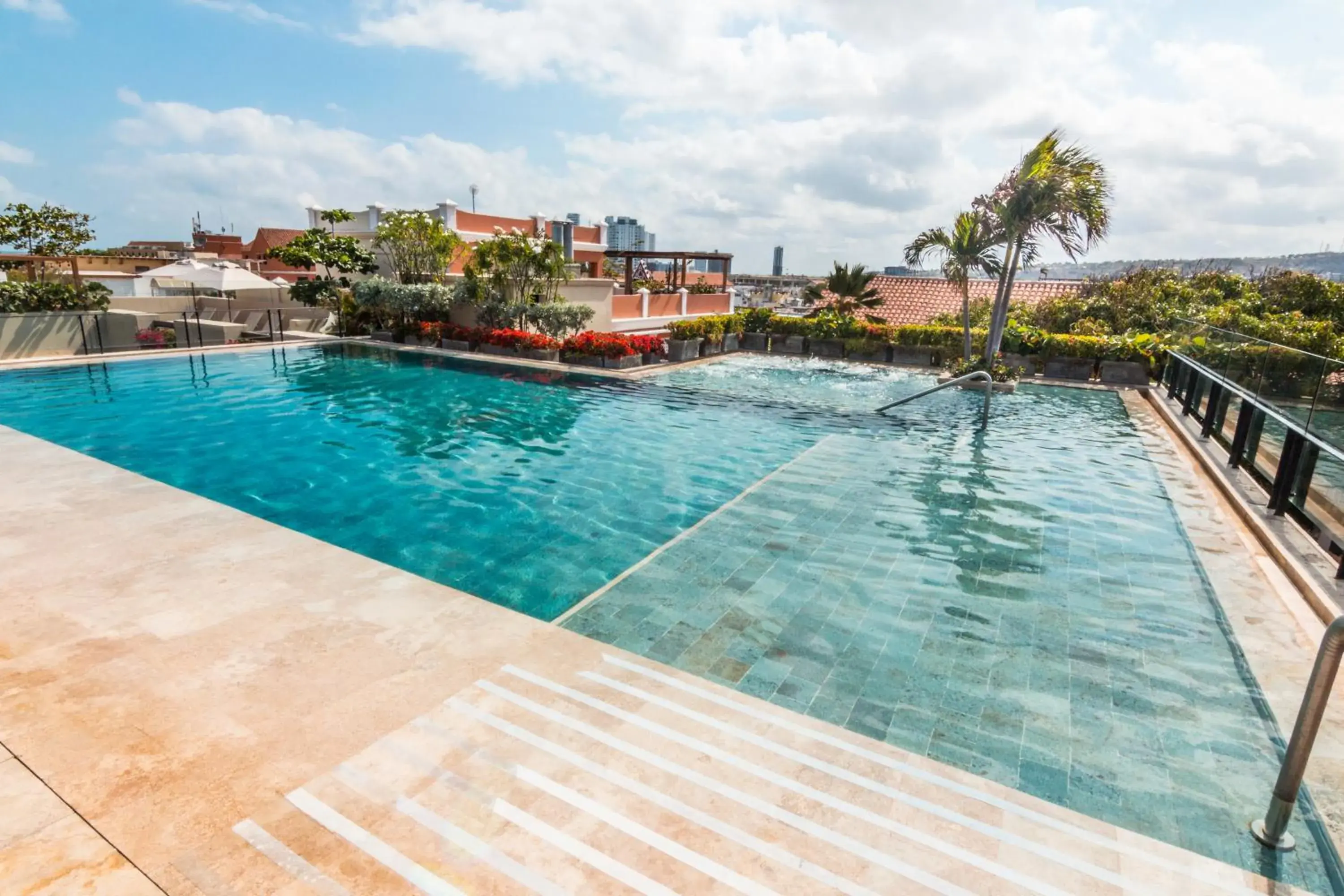 Property building in Bastión Luxury Hotel Property building in Bastión Luxury Hotel