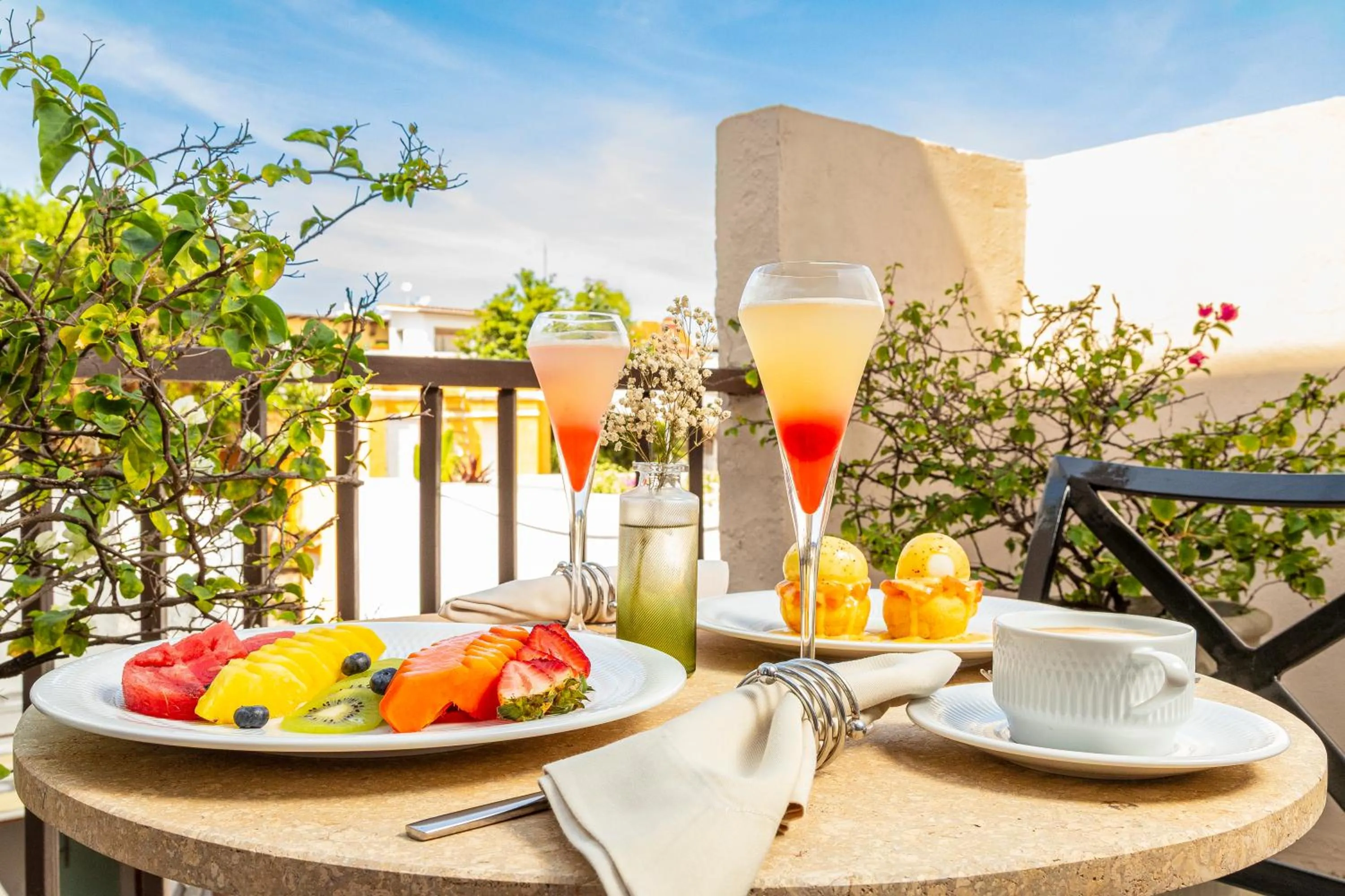 Day in Bastión Luxury Hotel