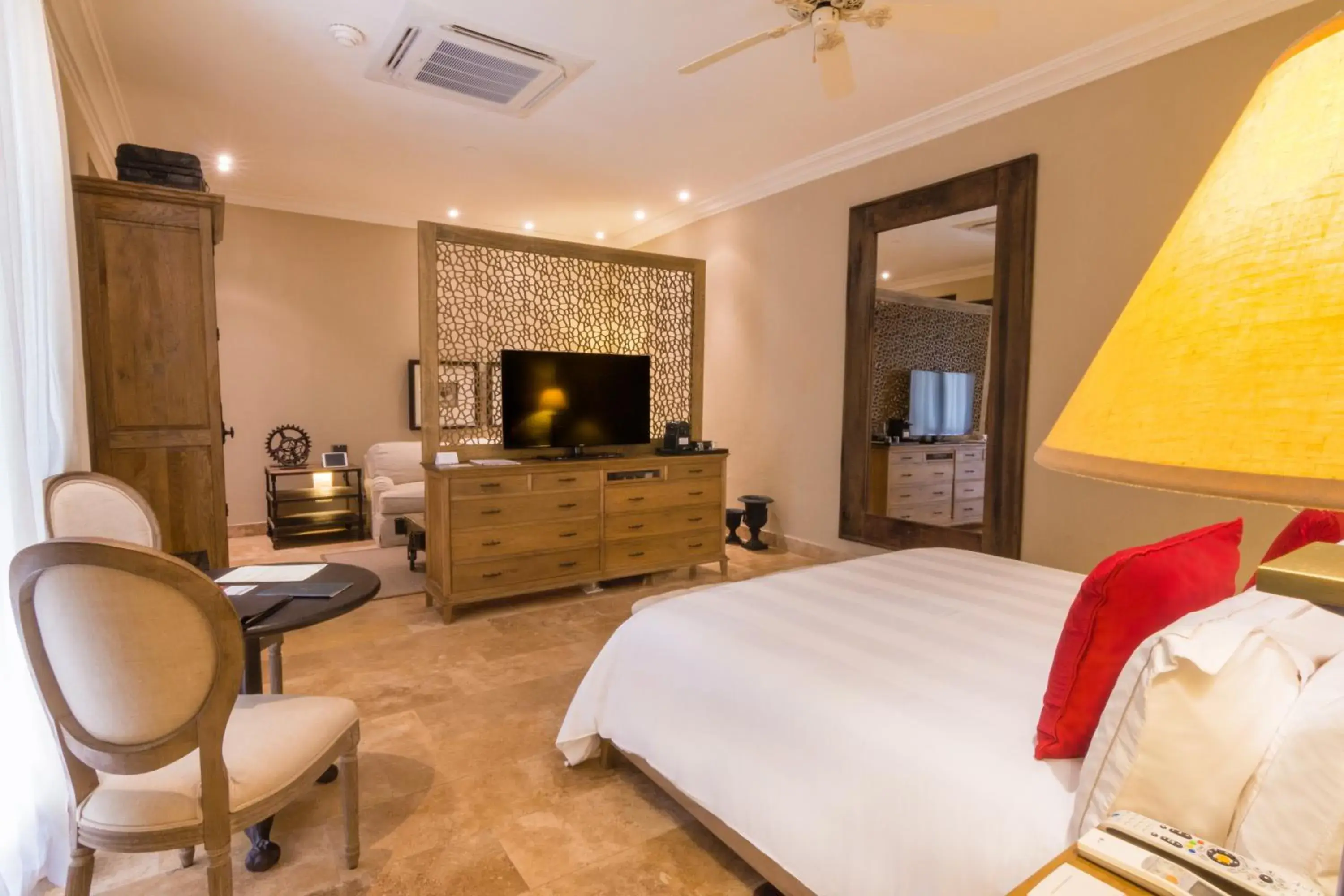 Bed in Bastión Luxury Hotel Bed in Bastión Luxury Hotel