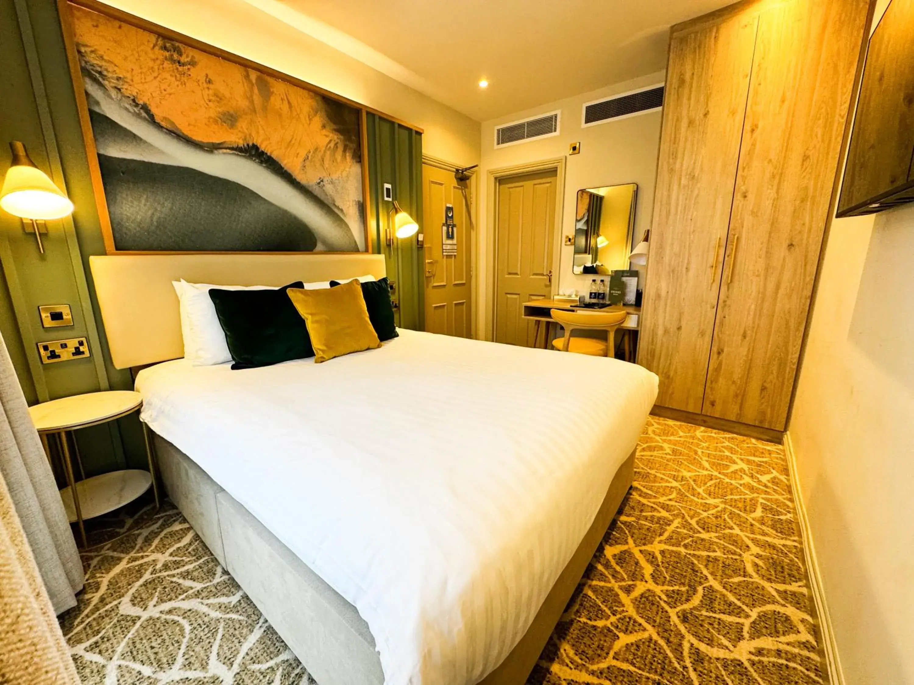 Bed in The Hermitage Hotel - OCEANA COLLECTION Bed in The Hermitage Hotel - OCEANA COLLECTION