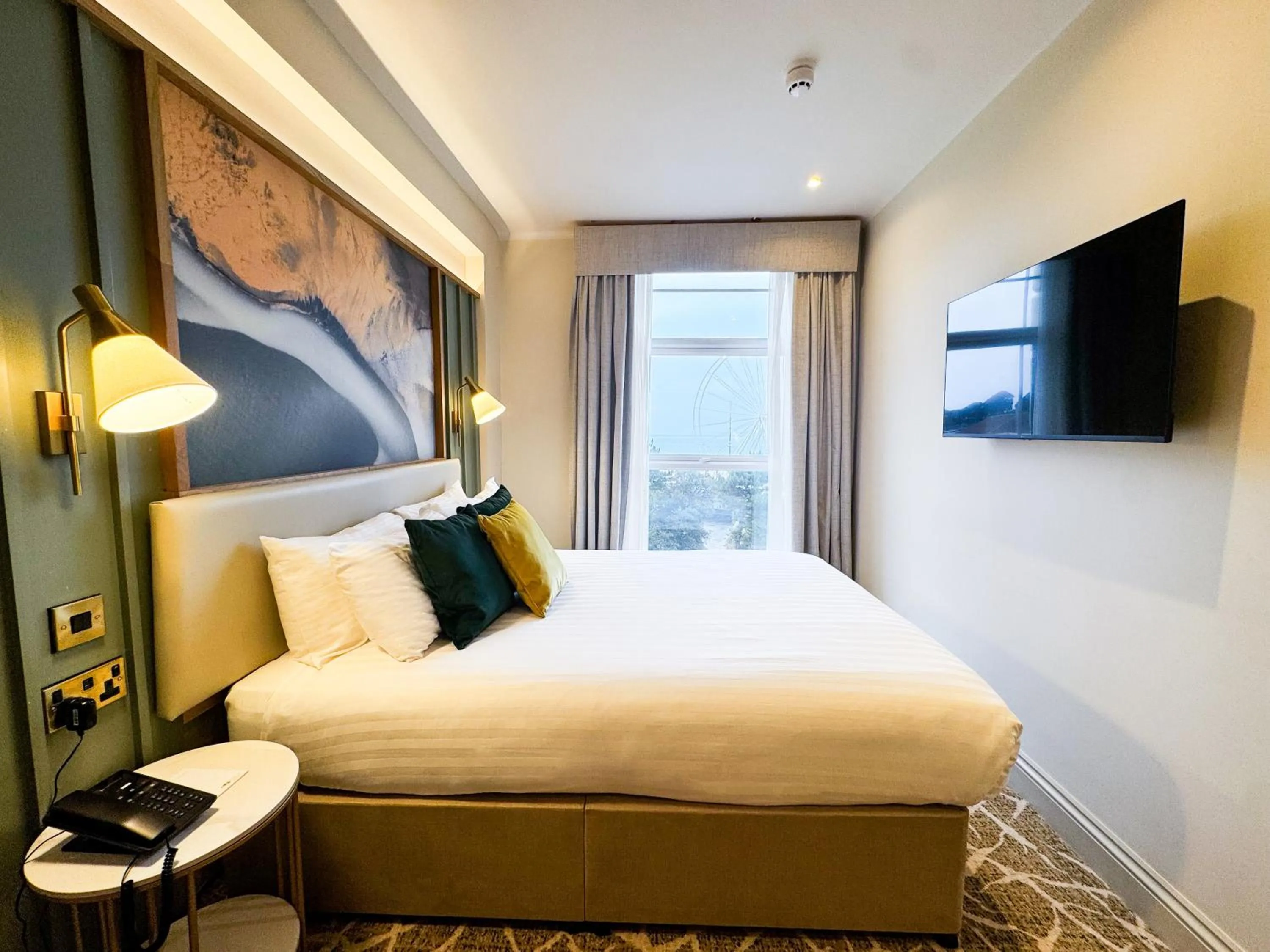 Bed in The Hermitage Hotel - OCEANA COLLECTION