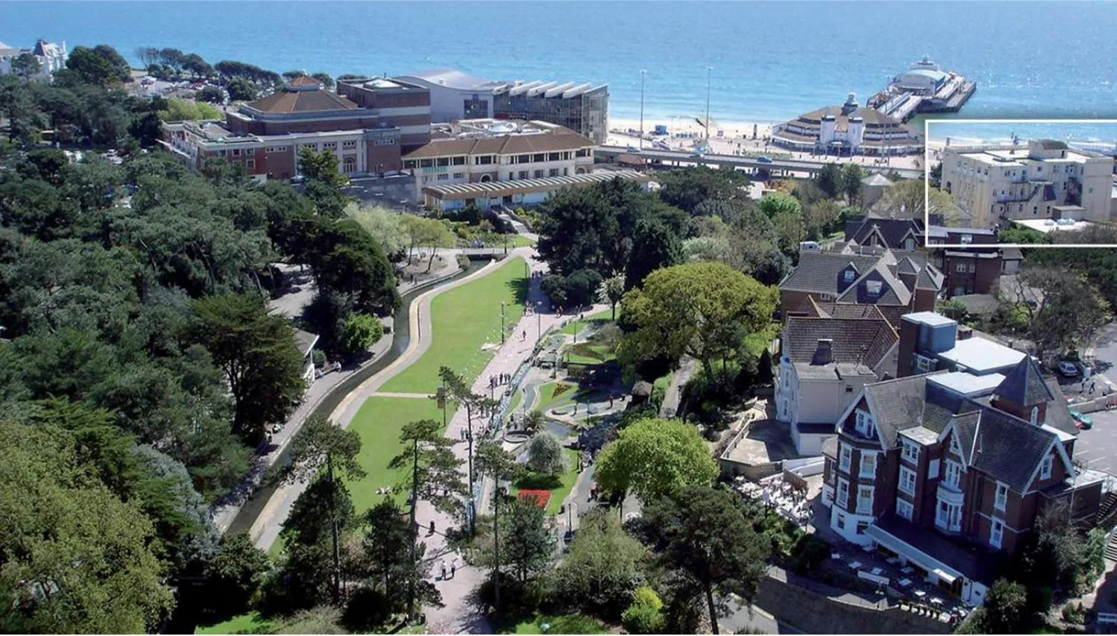 Area and facilities in The Hermitage Hotel - OCEANA COLLECTION