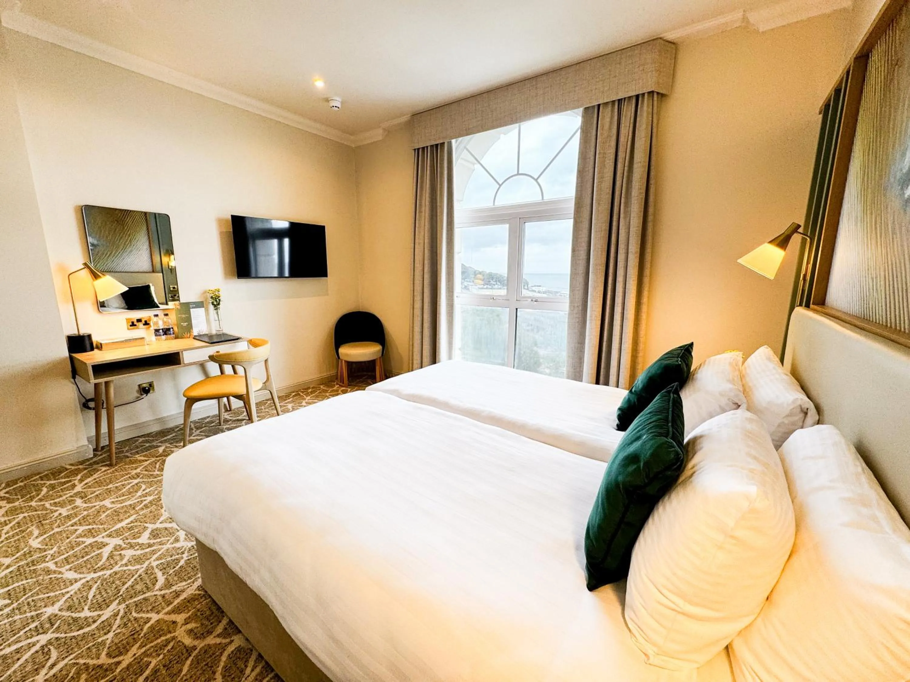 Bed in The Hermitage Hotel - OCEANA COLLECTION