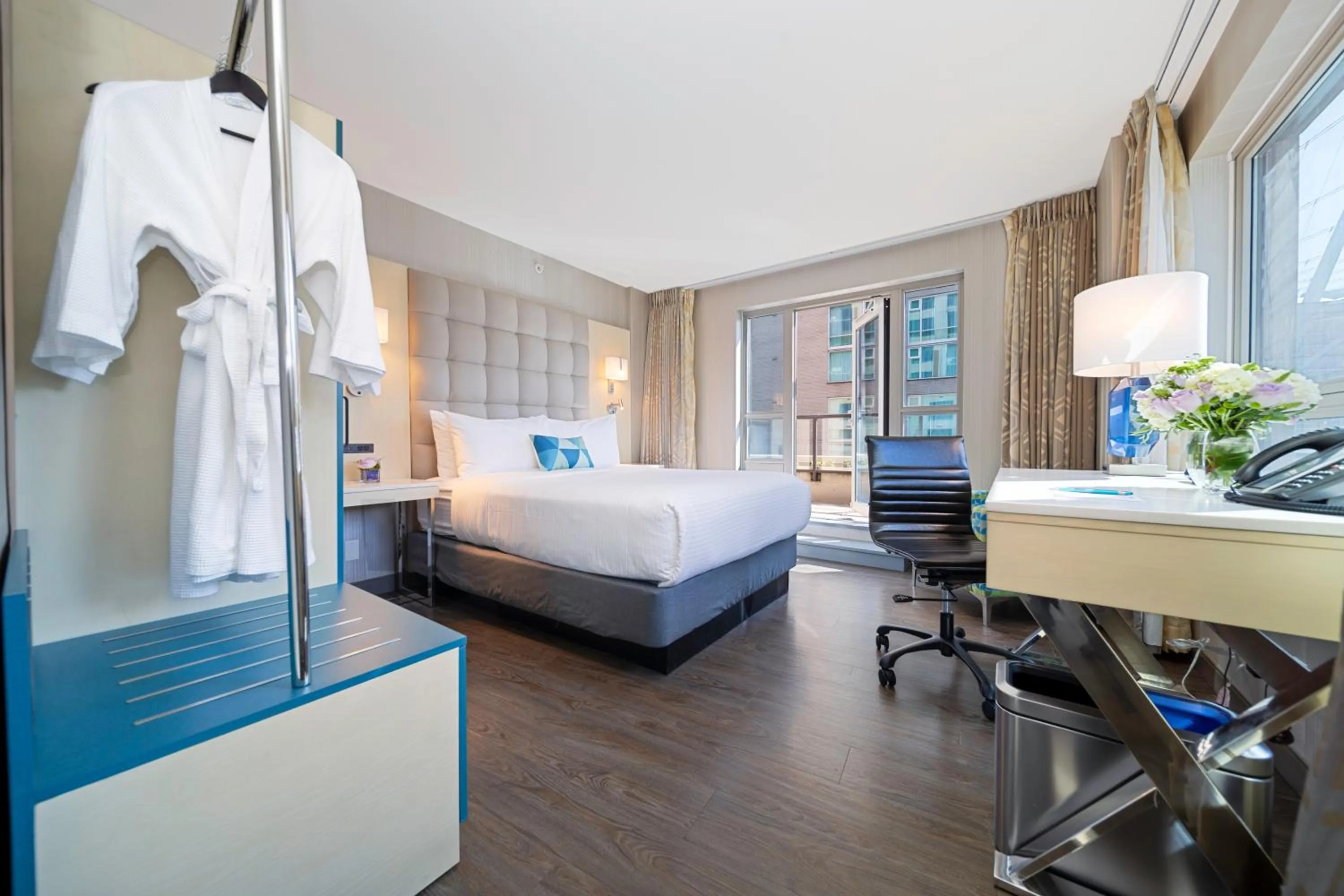 Bedroom, Bed in Hotel BLU