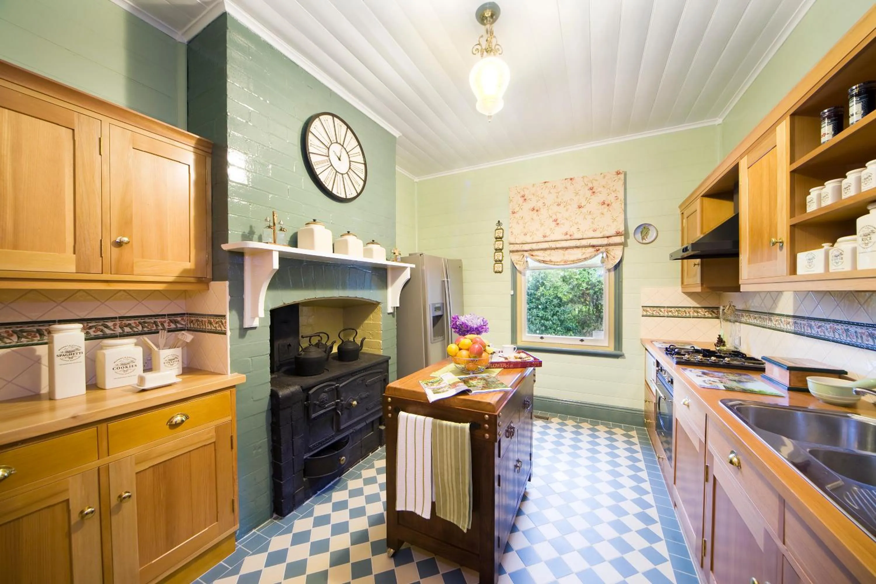 Coffee/tea facilities in Mountain Whispers Varenna Luxury