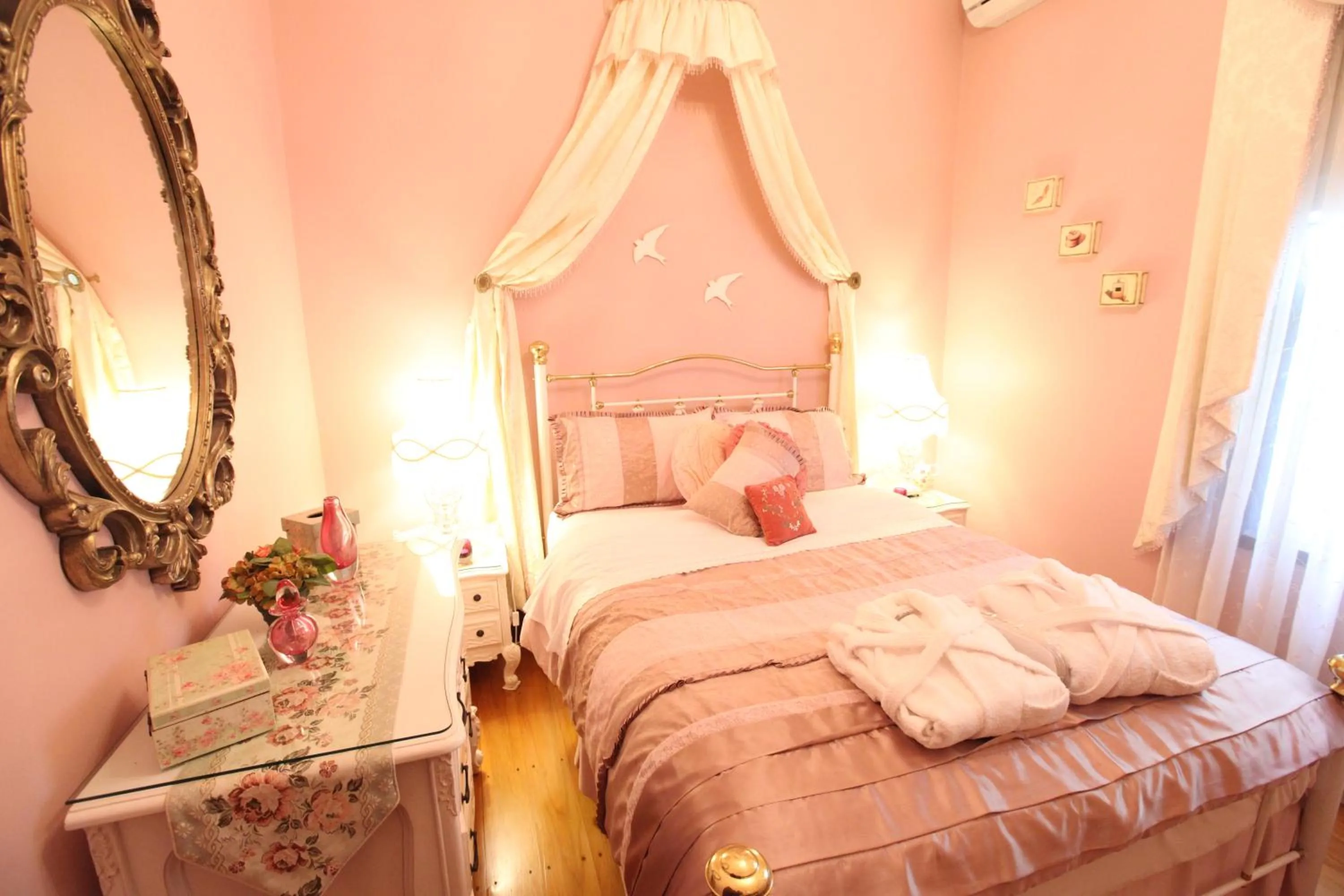 Bed in Mountain Whispers Varenna Luxury
