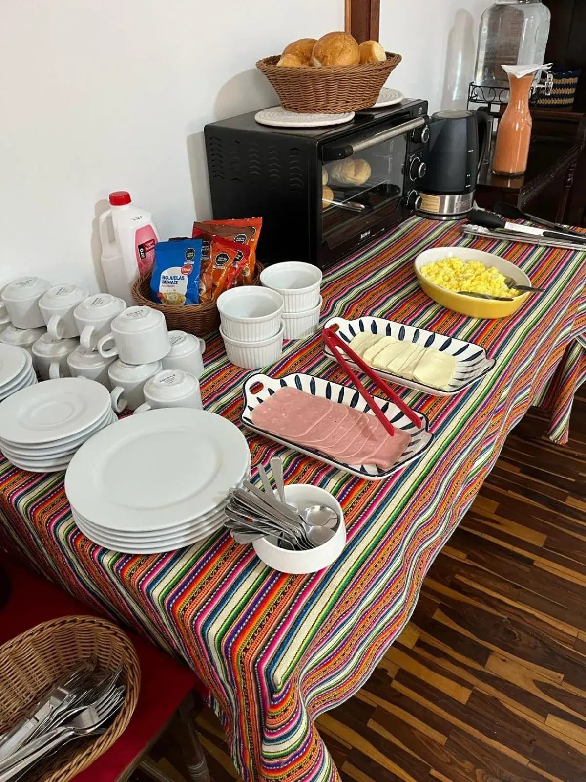 Quadruple Room with Shared Bathroom in Harmony Inn Miraflores Quadruple Room with Shared Bathroom in Harmony Inn Miraflores