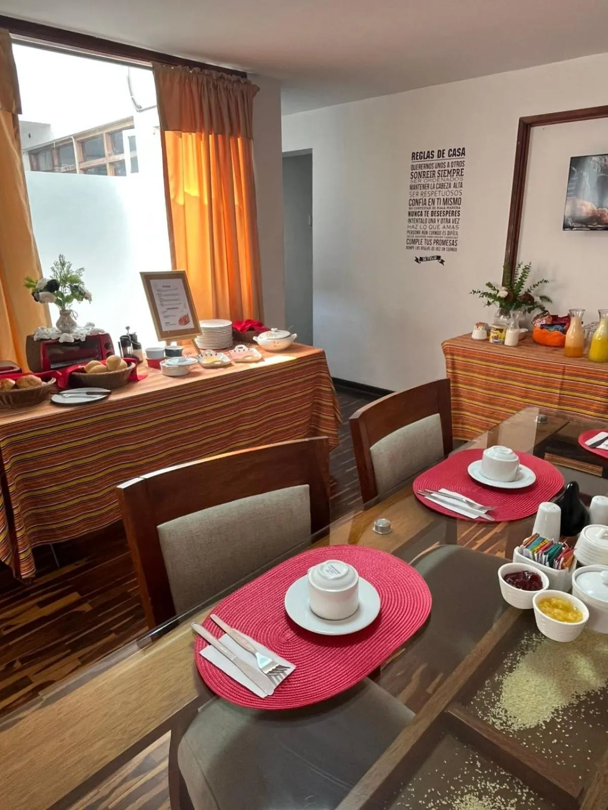 Breakfast in Harmony Inn Miraflores