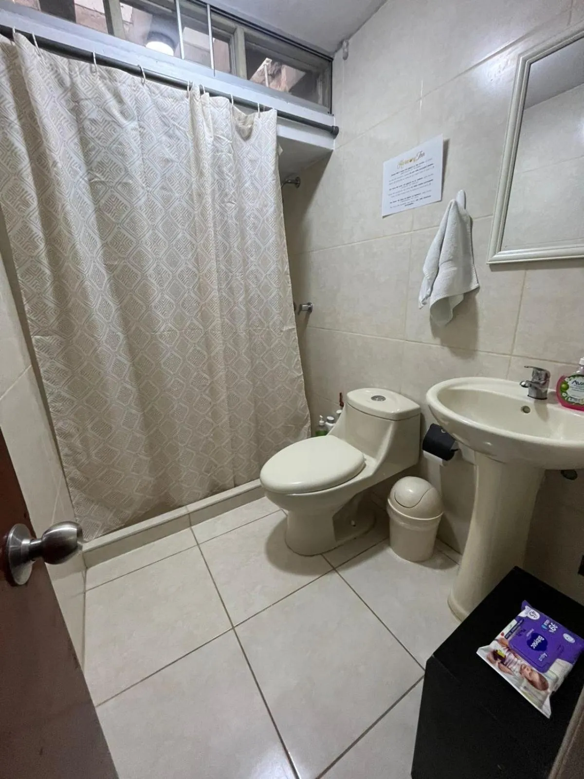 Bathroom in Harmony Inn Miraflores