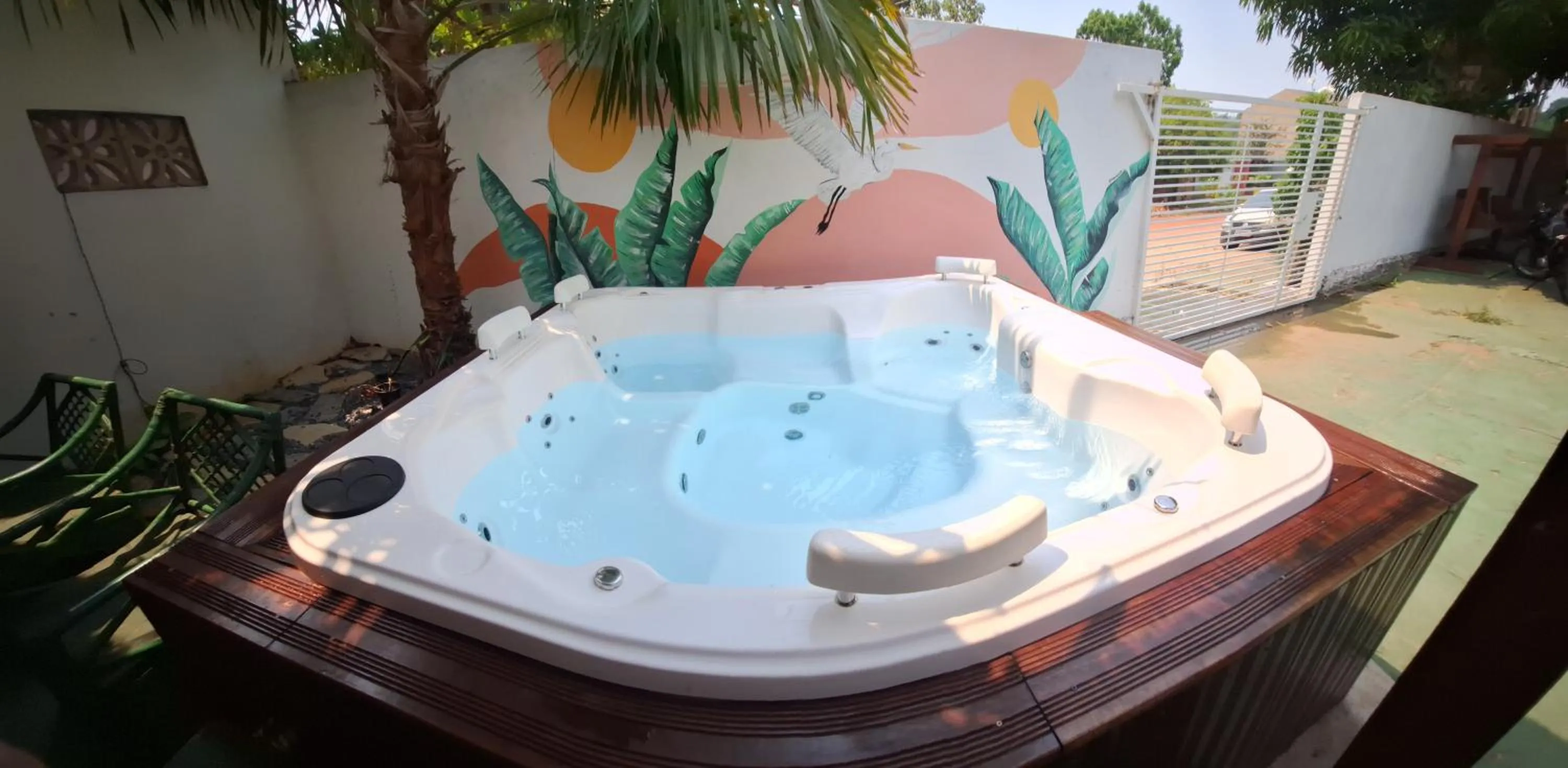 Hot Tub in Pousada Angatu alter